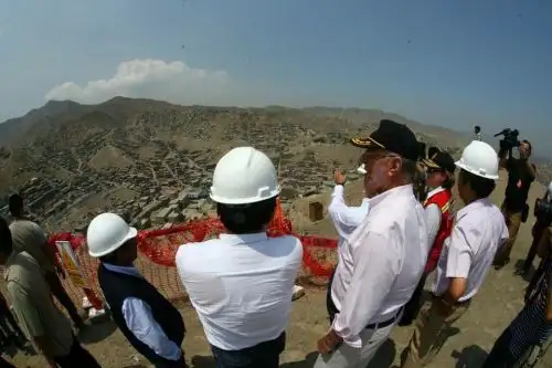 Presidente Pedro Pablo Kuczynski inspeccionó avance de obras de agua potable en Valle Amauta 3.