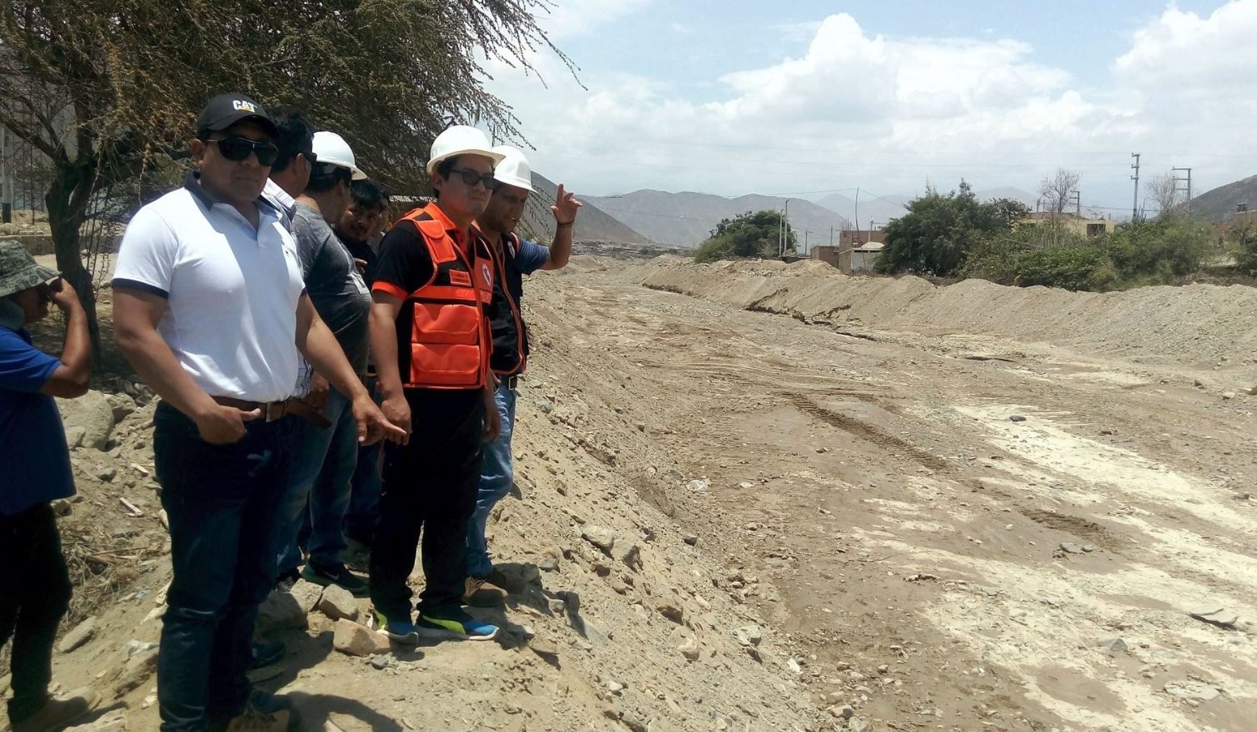 Gobernador regional de Áncash, Enrique Vargas Barrenechea, realizó una inspección al distrito de Cáceres del Perú, provincia del Santa.