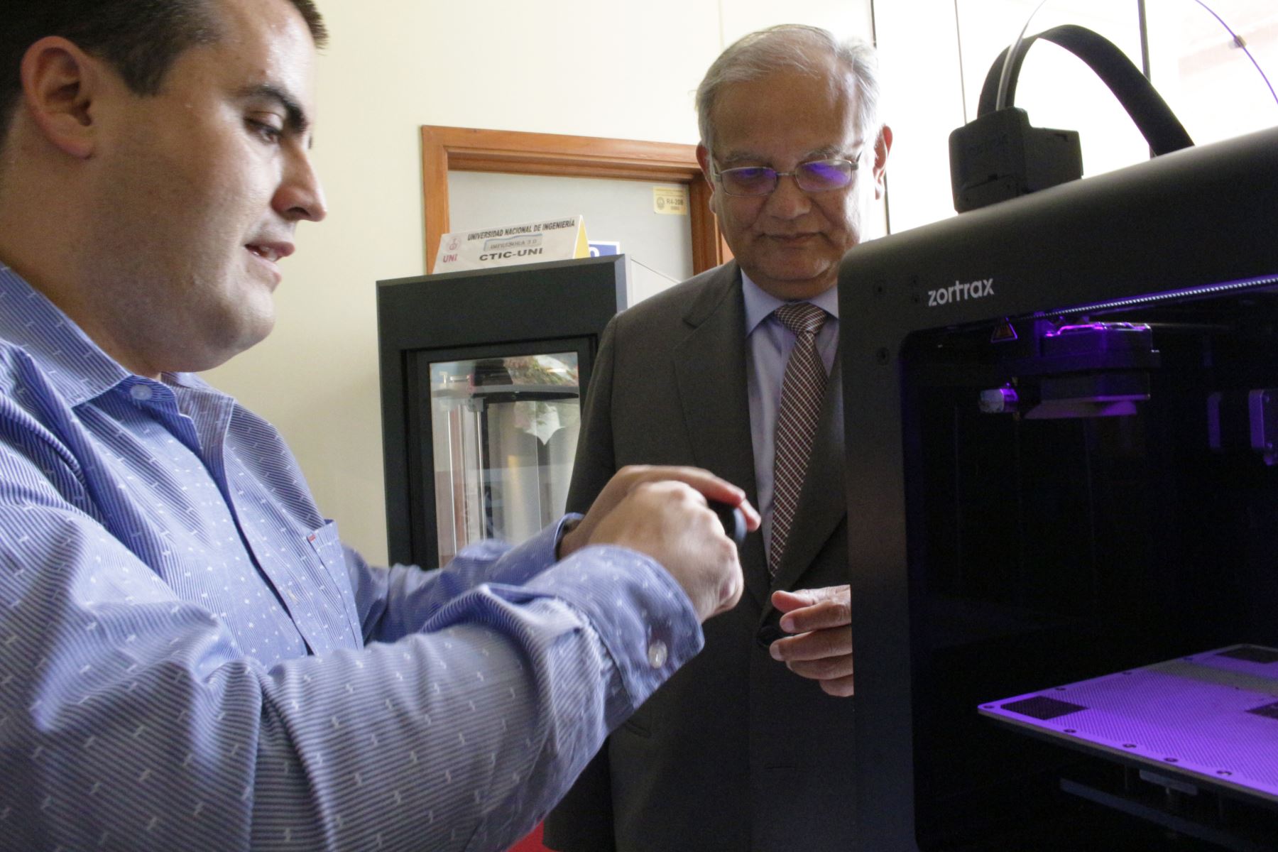 Moderno laboratorio en UNI permitirá realizar prótesis en 3D. Foto: Difusión