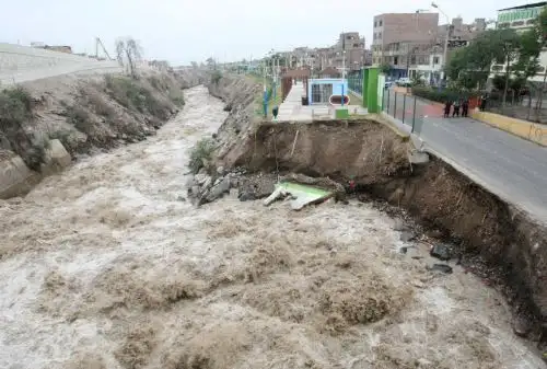 Los datos de deslizamientos se asociaron con datos de lluvia, determinando eventos de lluvia desencadenantes y no desencadenantes.
