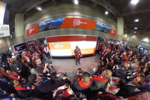 Ministro Tamayo inaugura Stand Peruano en feria PDAC 2017 en Canadá. Foto: MEM