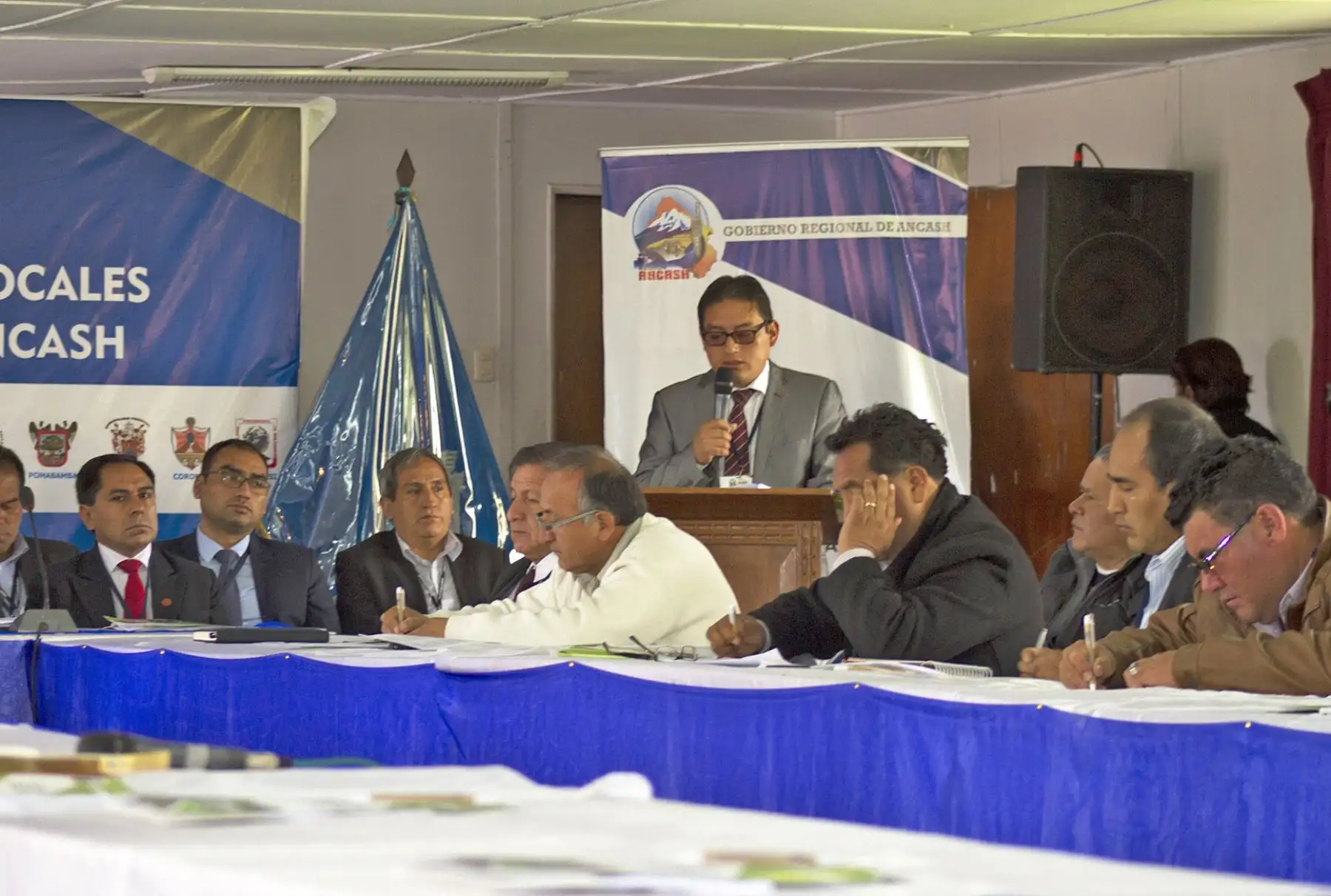 Primera Reunión Ejecutiva de Integración de Gobiernos Locales realizada en la ciudad de Huaraz, con la presencia de los alcaldes de las 20 provincias de Áncash. La plenaria fue presidida por el gobernador regional, Enrique Vargas.