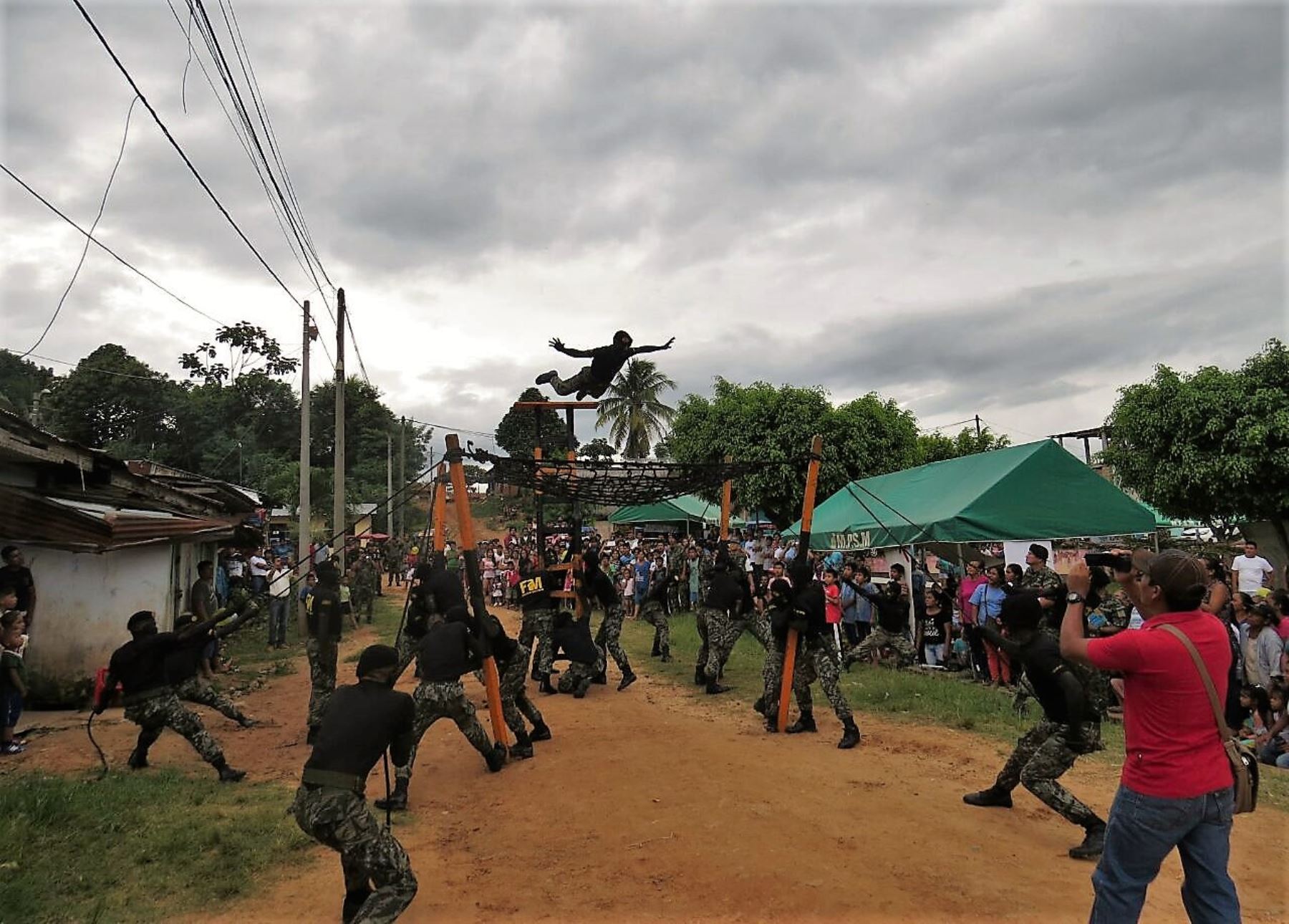 Ejército brinda ayuda humanitaria a más de 15,000 personas en acción cívica. ANDINA