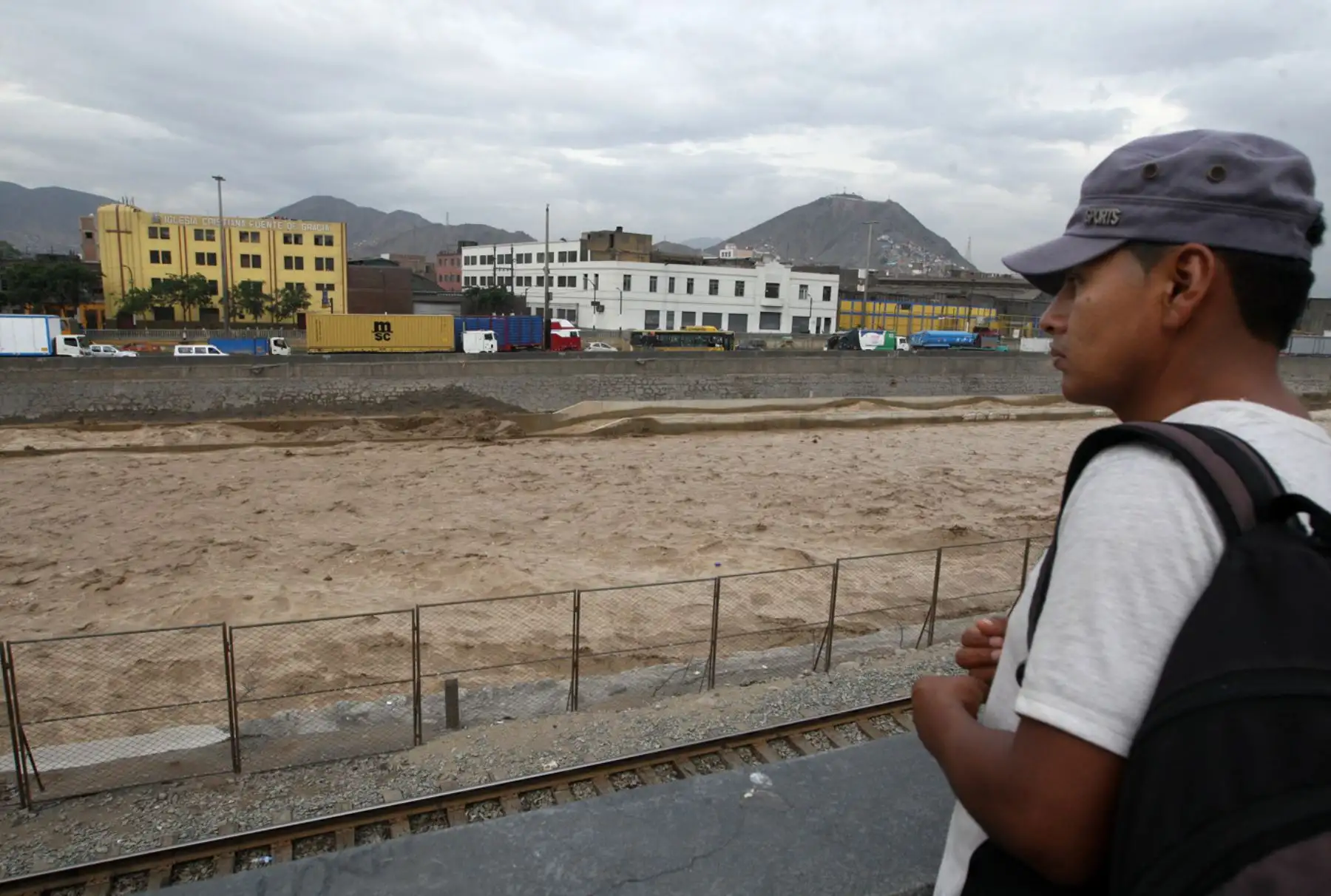 LIMA PERÚ, MARZO 15. Río Rimac se desborda a la altura de Alameda Chabuca. Foto: ANDINA/Melina Mejía