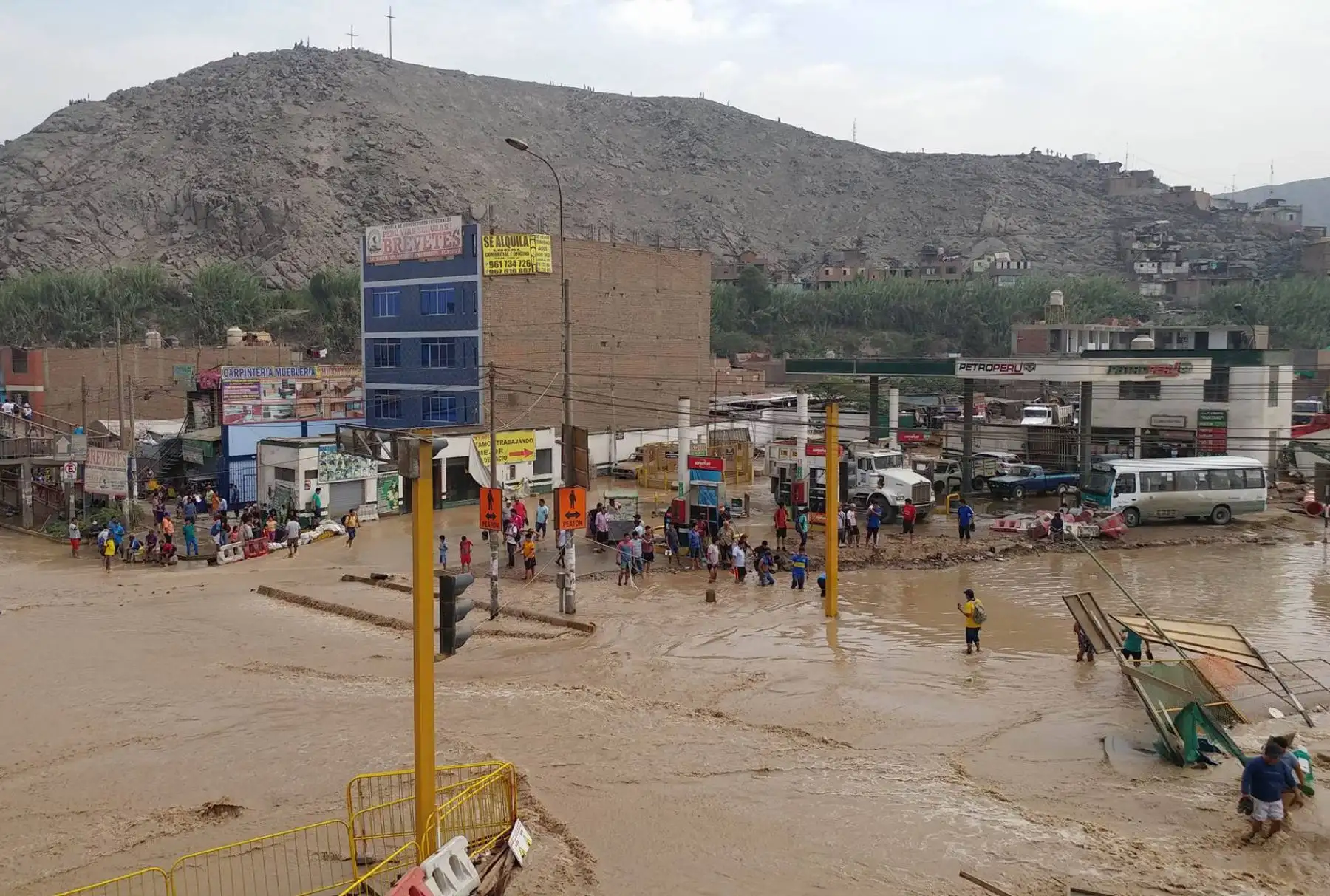 LIMA, PERÚ-MARZO 16.Desborde del río Rímac inunda un sector de Huachipa, al este de Lima. Foto: ANDINA/ Juan Carlos Guzman