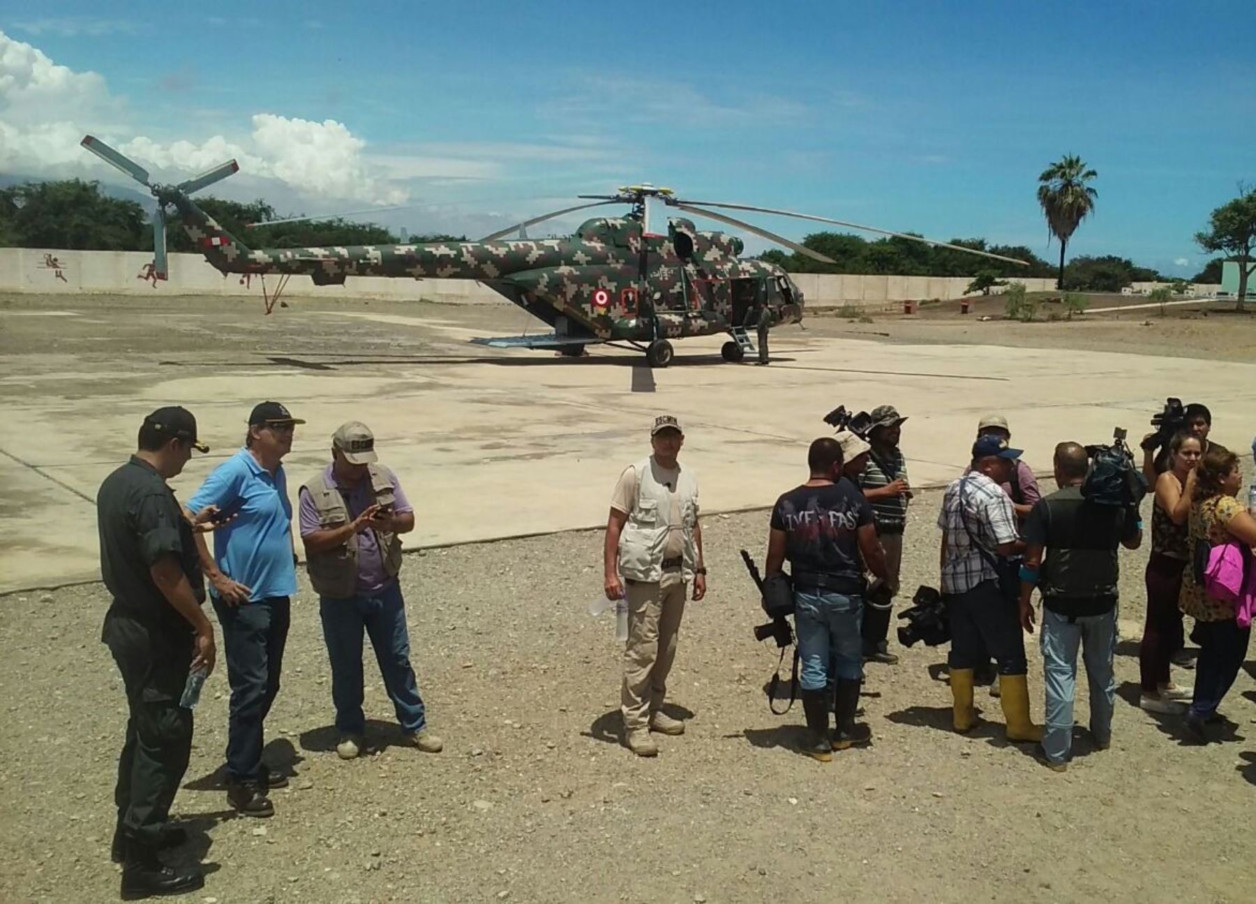 Ministro del Interior, Carlos Basombrío, arribó a Trujillo para inspeccionar las zonas afectadas por desborde de quebrada San Ildefonso. ANDINA