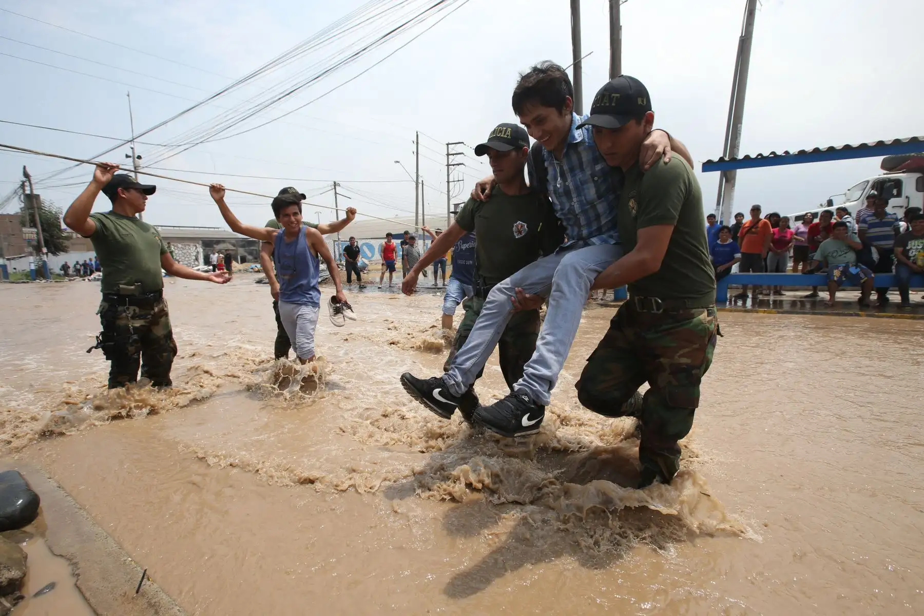 LIMA, PERÚ - MARZO 16. Desborde del río Rímac inunda un sector de Huachipa, al Este de Lima.

Foto:ANDINA/Juan Carlos Guzmán Negrini.