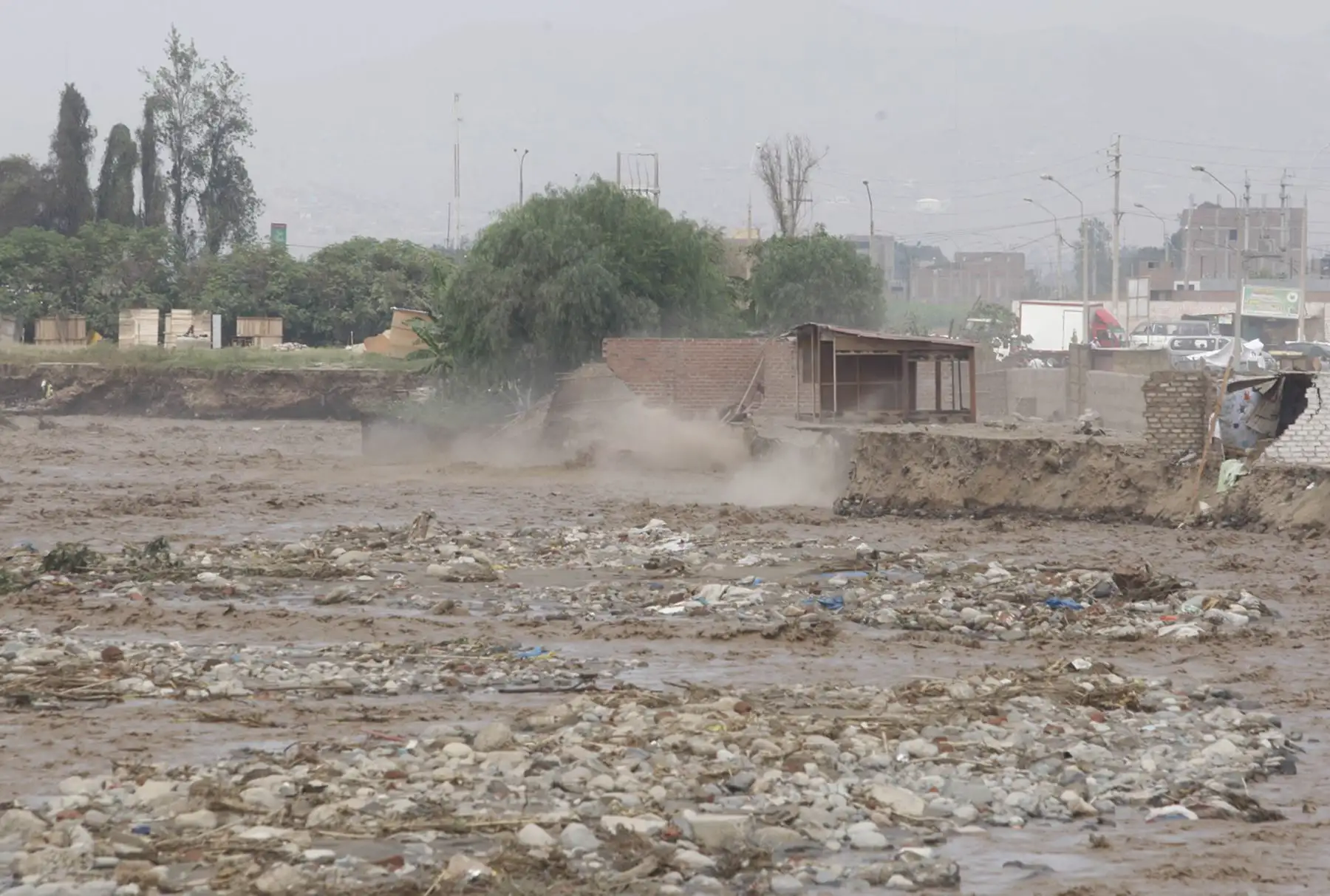 LIMA, PERÚ-MARZO 16. Alarma por crecida de caudal del río Chillón en Lima Norte . Foto: ANDINA/Eddy Ramos