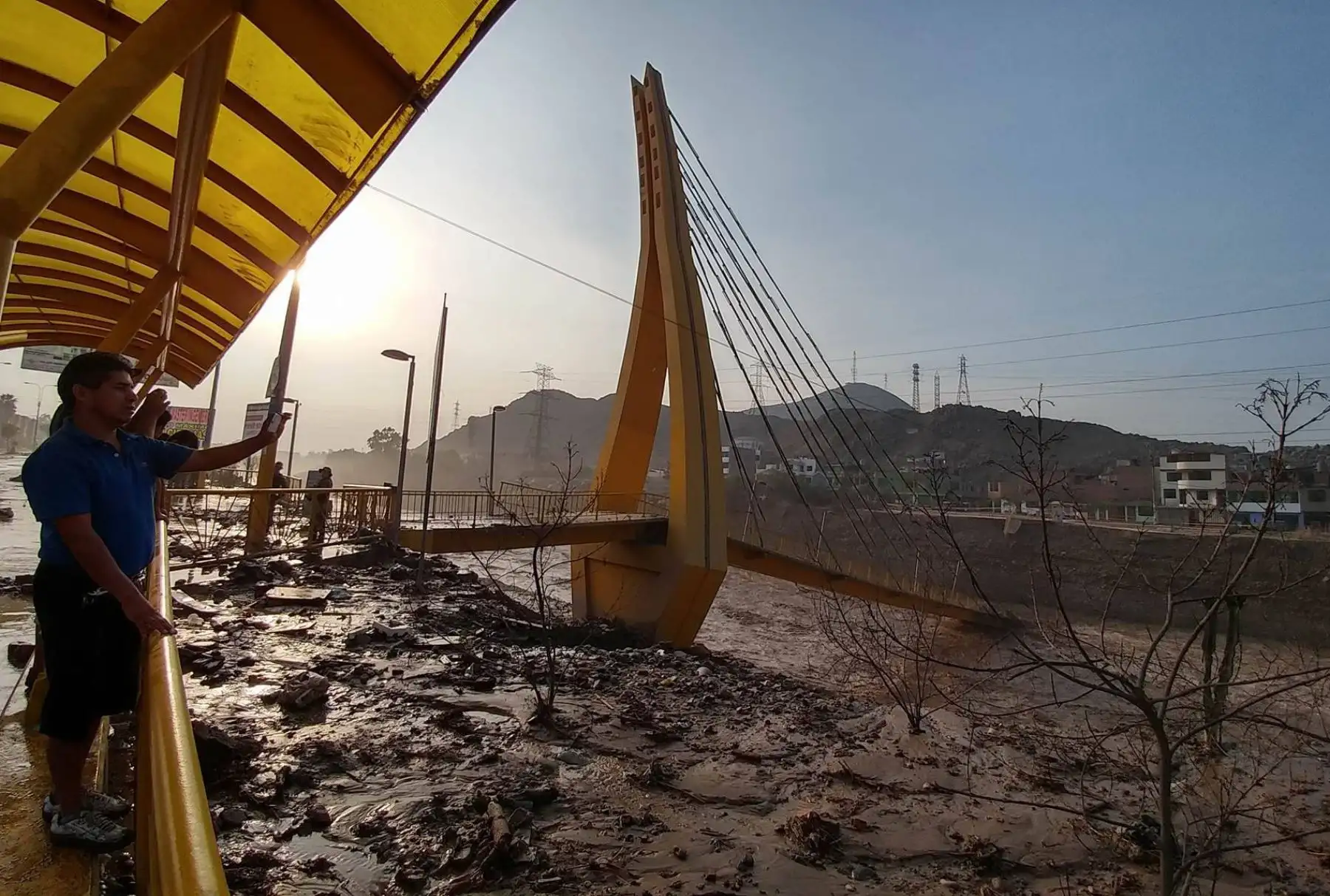 Nuevo desborde de río Huaycoloro inunda viviendas y avenidas de San Juan de Lurigancho.Foto: ANDINA/ Juan Carlos Guzman