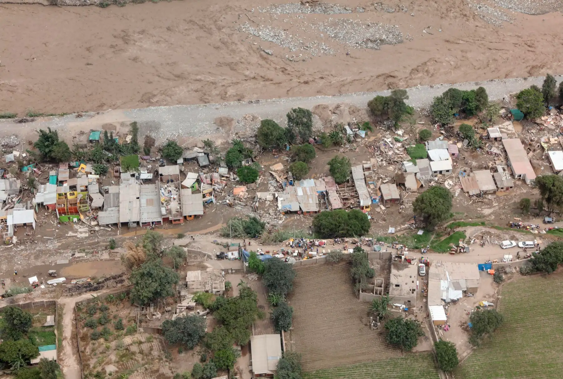 El desborde del río Rímac, generó fuertes daños en diversas localidades de los distritos de San Juan de Lurigancho, y Lurigancho-Huachipa.Foto: ANDINA/ Carlos Lezama