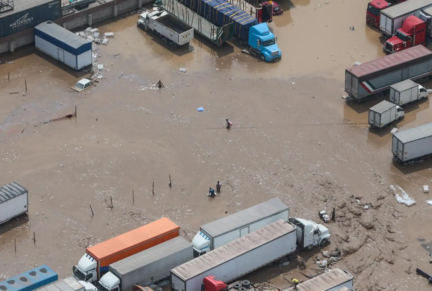 El desborde del río Rímac generó fuertes daños en diversas localidades de los distritos de San Juan de Lurigancho y Lurigancho-Chosica. Foto: ANDINA/Carlos Lezama.
