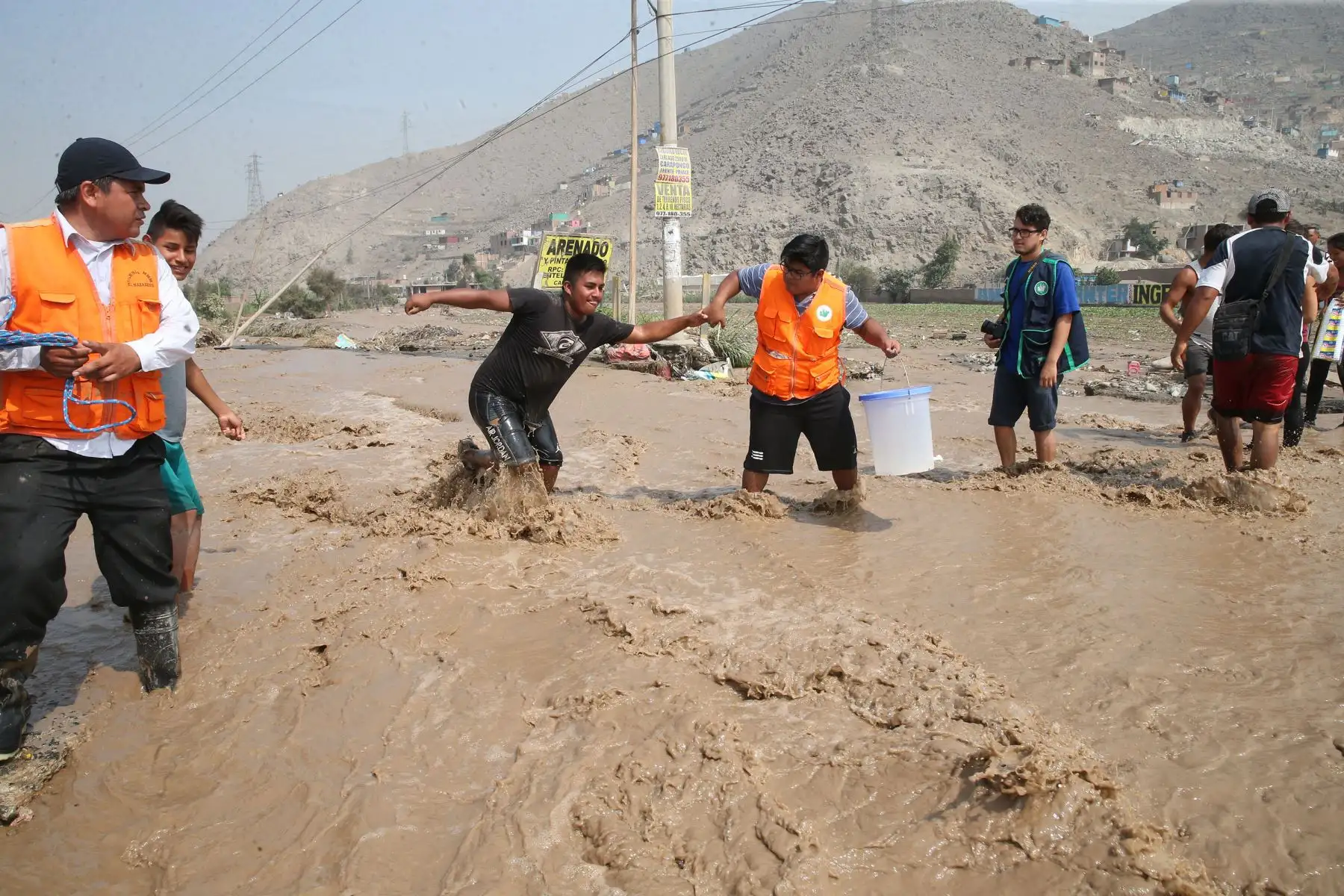 LIMA,PERÚ-MARZO 18. Desborde de río Rimac Carapongo Huachipa  inunda viviendas y avenidas. Foto: ANDINA/Vidal Tarqui