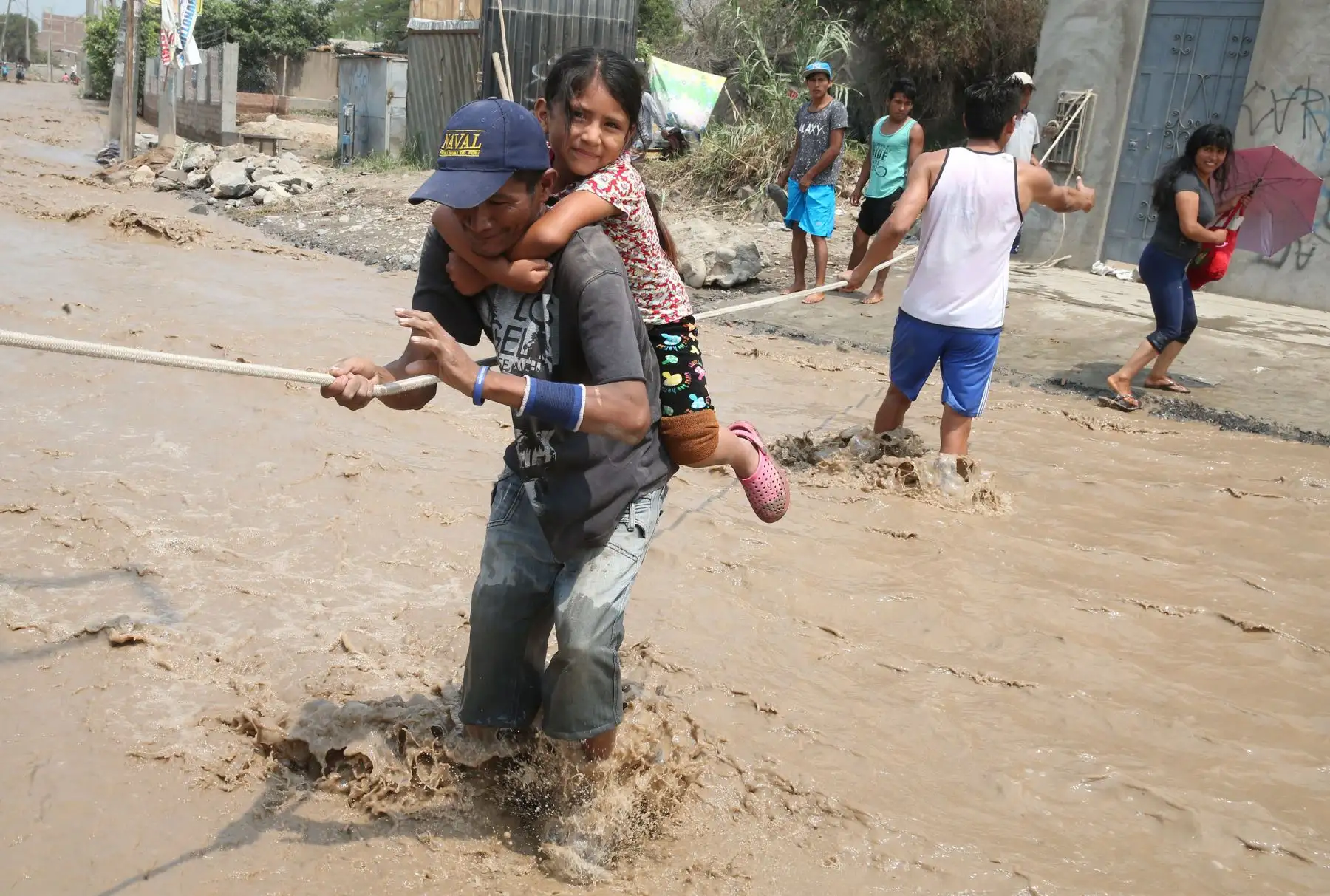LIMA,PERÚ-MARZO 18. Desborde de río Rimac Carapongo Huachipa  inunda viviendas y avenidas. Foto: ANDINA/Vidal Tarqui