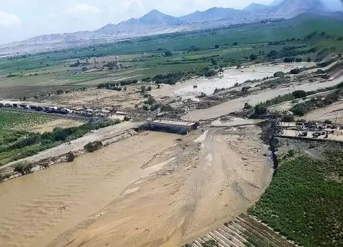 Varías vías se encuentran bloqueadas por el colapso de puentes a consecuencia de las lluvias intensas. ANDINA