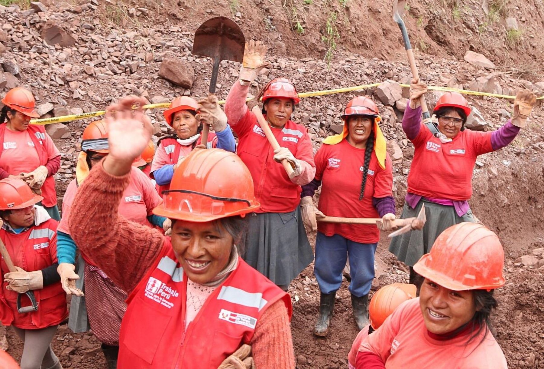 MTPE genera más de 1,000 empleos temporales para población vulnerable de Cajamarca.