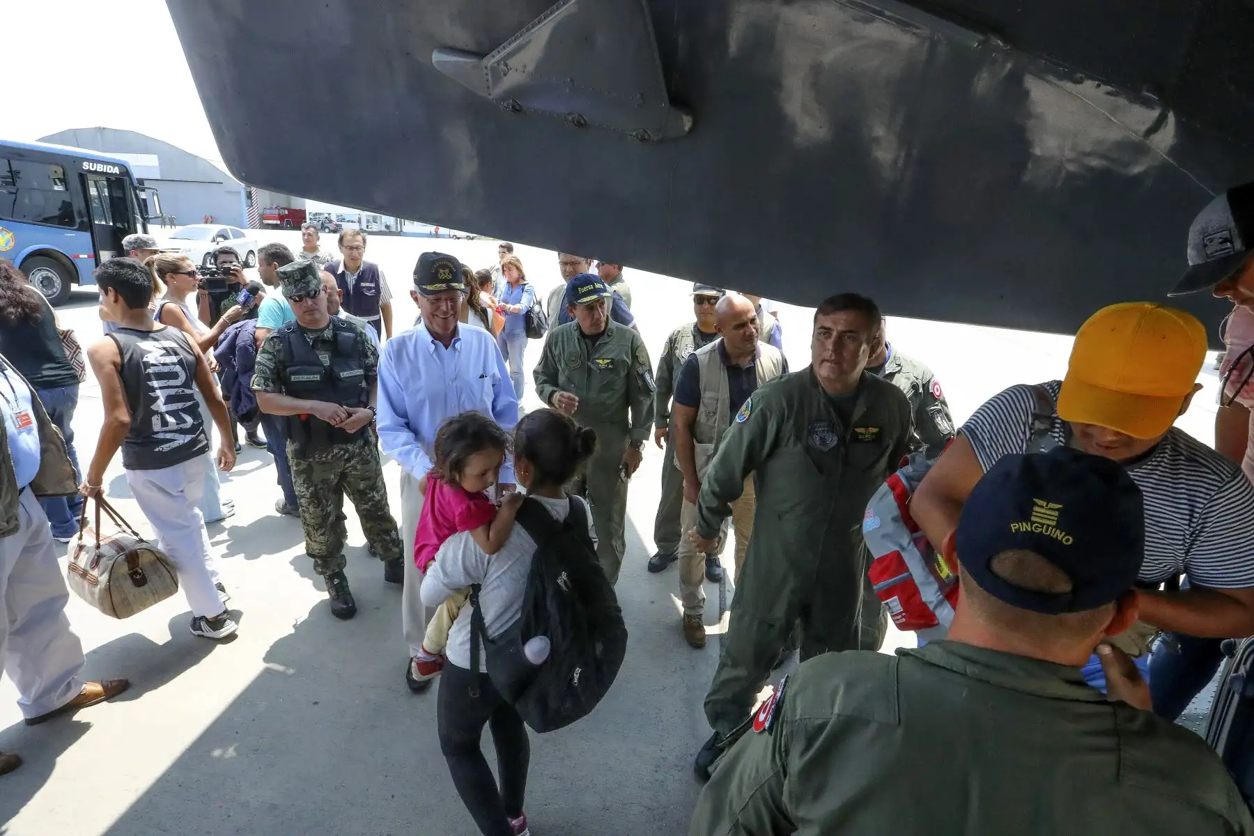 Presidente Kuczynski recibe ciudadanos apoyados con puente aéreo establecido por el gobierno en norte del país afectado por lluvias, huaicos e inundaciones.
 Foto: ANDINA/Prensa Presidencia
