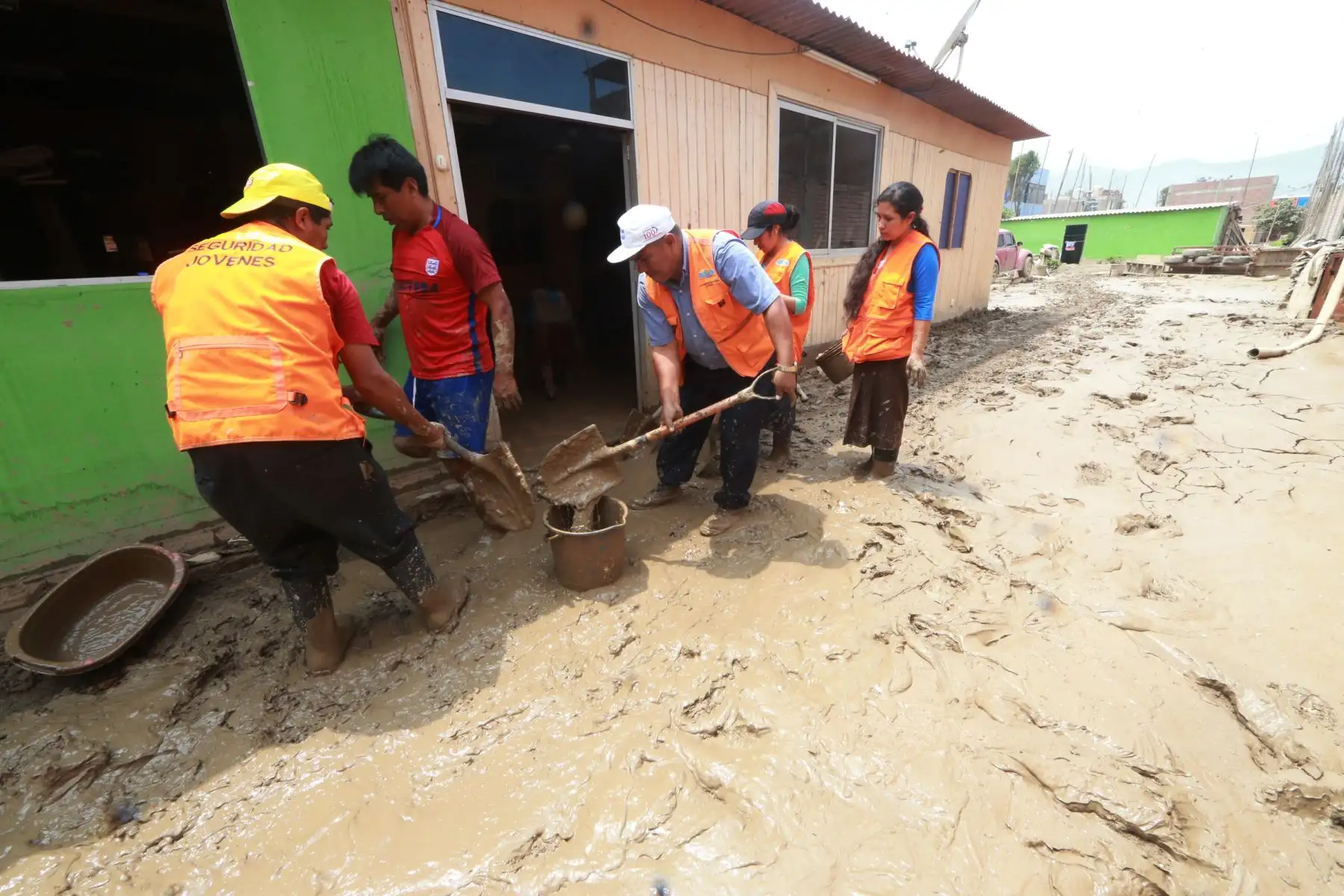 LIMA,PERÚ-MARZO 20. Damnificados por los huaicos en Huachipa. Foto: ANDINA/Norman Córdova
