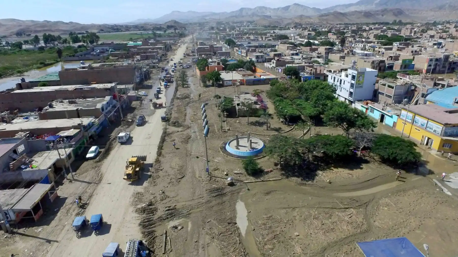 La ciudad de Huarmey en el sur de la región Áncash se encuentra inundada por las intensas lluvias y el desborde de ríos. Foto: ANDINA/Jhony Laurente