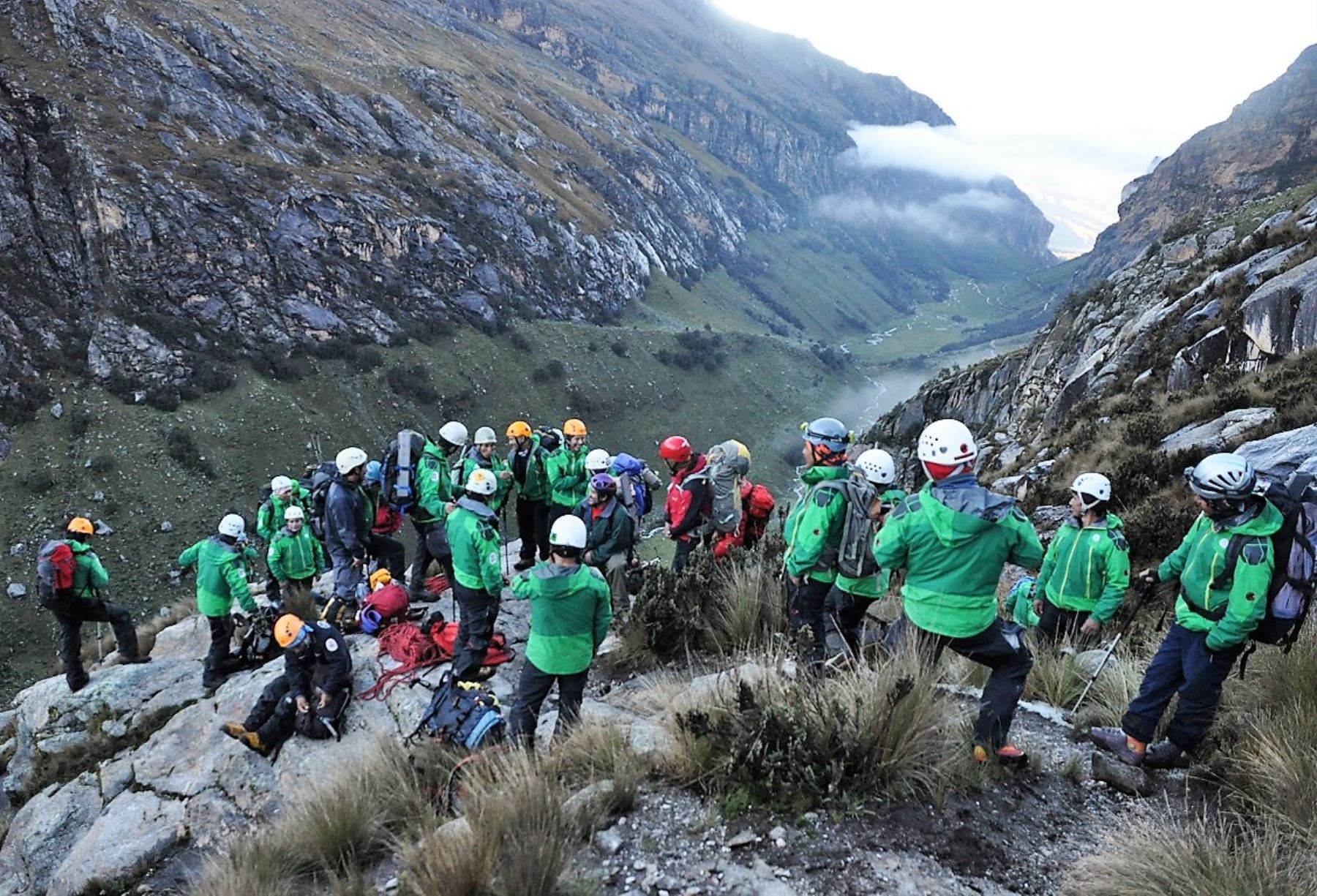 Guías de alta montaña envían brigadas de rescate a Huarmey. ANDINA