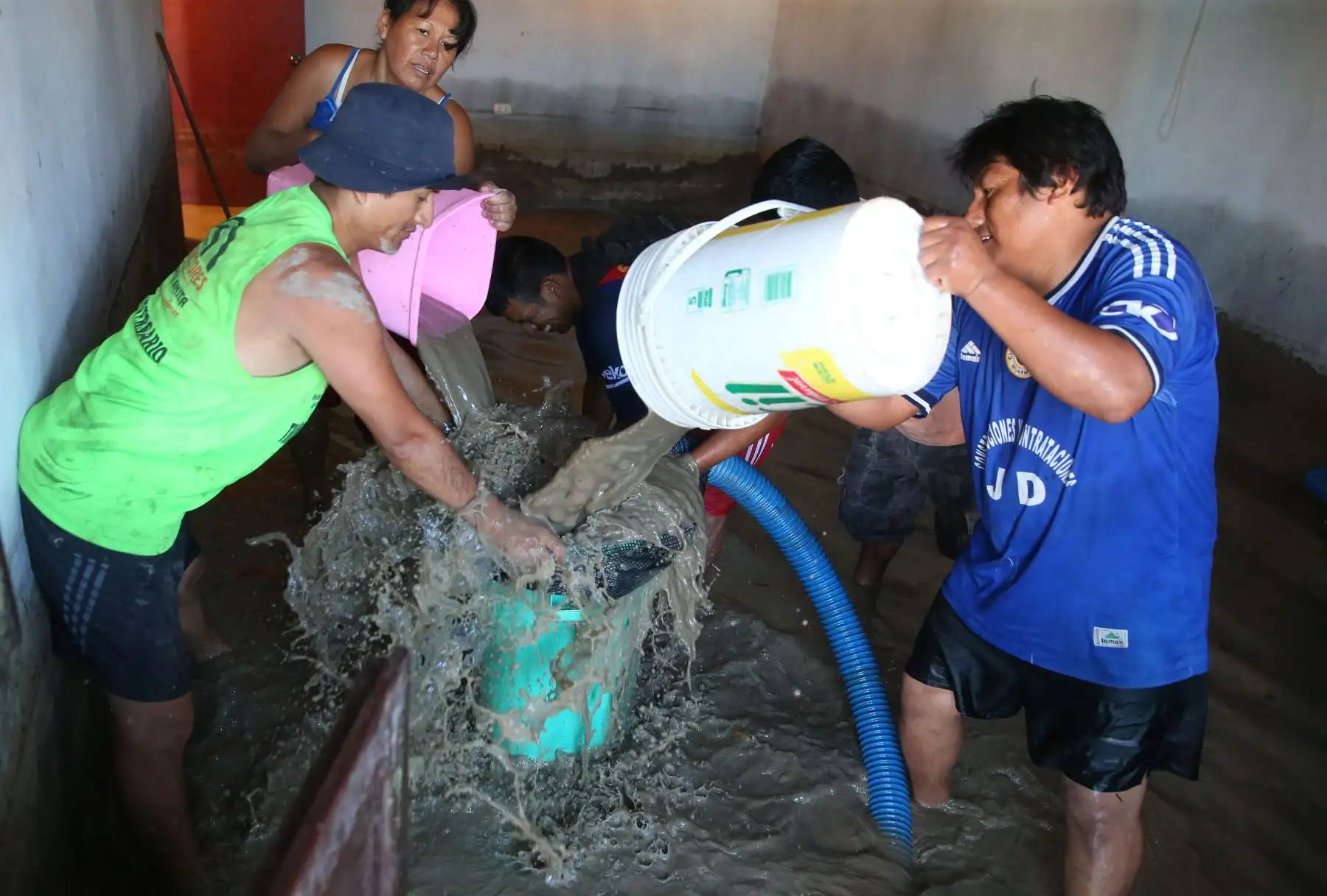 La ciudad de Huarmey en el sur de la región Áncash se encuentra inundada por las intensas lluvias y el desborde de ríos. Foto: ANDINA/Vidal Tarqui