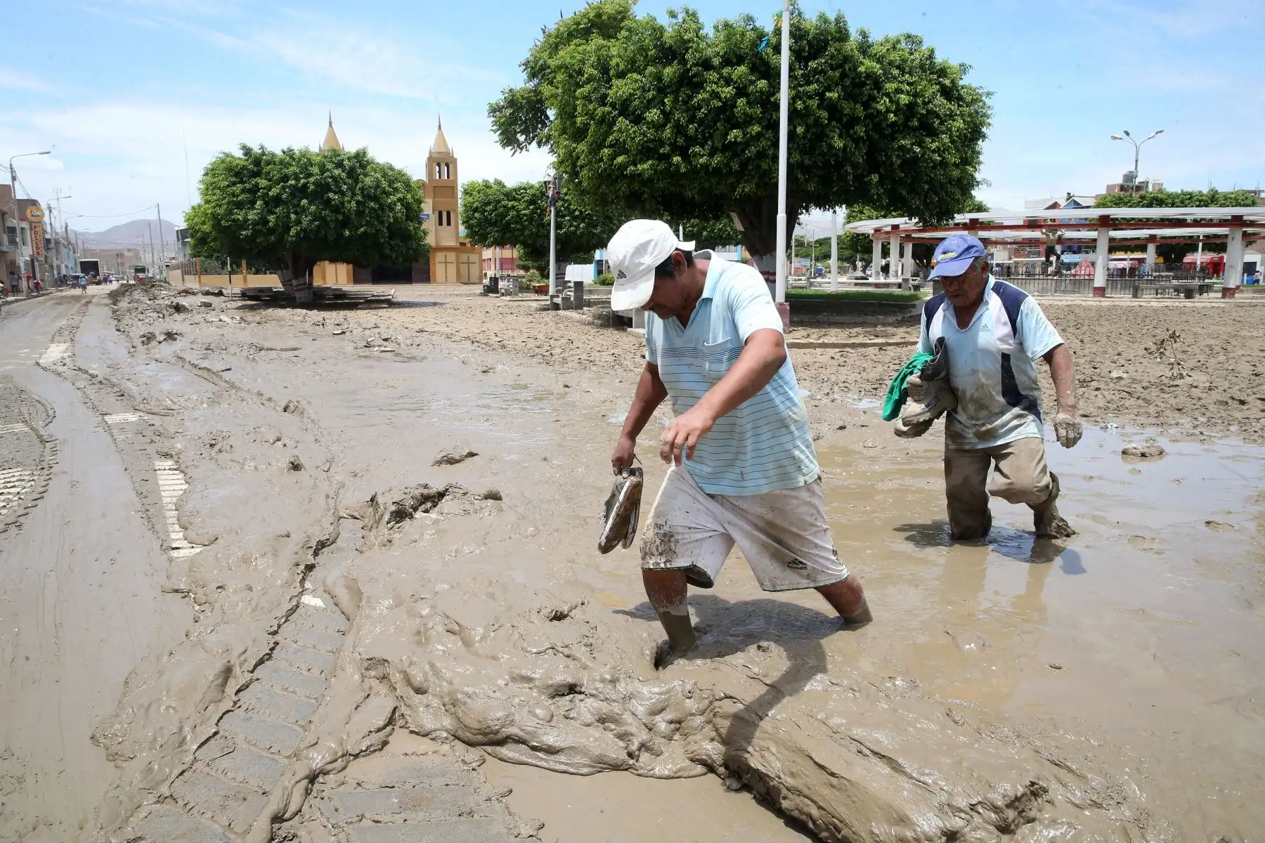 HUARMEY -PERÚ-MARZO 22. La ciudad de Huarmey en el sur de la región Áncash se encuentra inundada por las intensas lluvias y el desborde de ríos. Foto: ANDINA/Vidal Tarqui