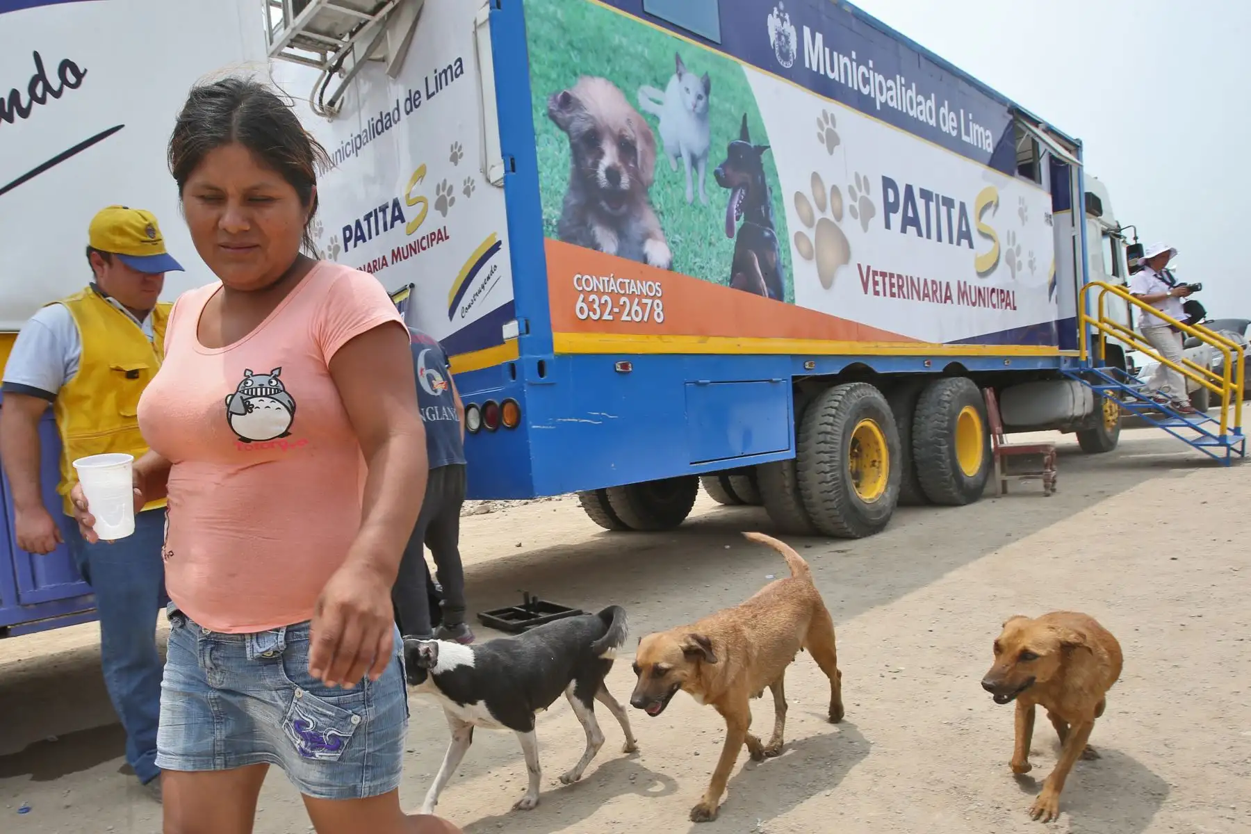 LIMA,PERÚ-MARZO 22.Instalación veterinaria municipal en el campamento de familias damnificadas de Santa María baja, Carapongo en Lurigancho Chosica.Foto:ANDINA/archivo.
