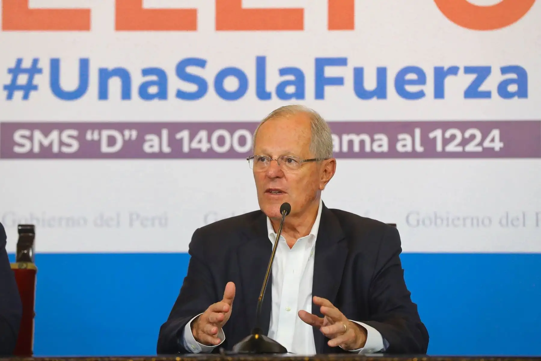 El Jefe de Estado Pedro Pablo Kuczynski participa en el lanzamiento de la campaña Telefón, mediante la cual el gobierno nacional y las operadoras de telefonía del país se unen para recaudar donaciones en favor de los damnificados por las lluvias, huaicos e inundaciones. Foto: ANDINA/Prensa Presidencia