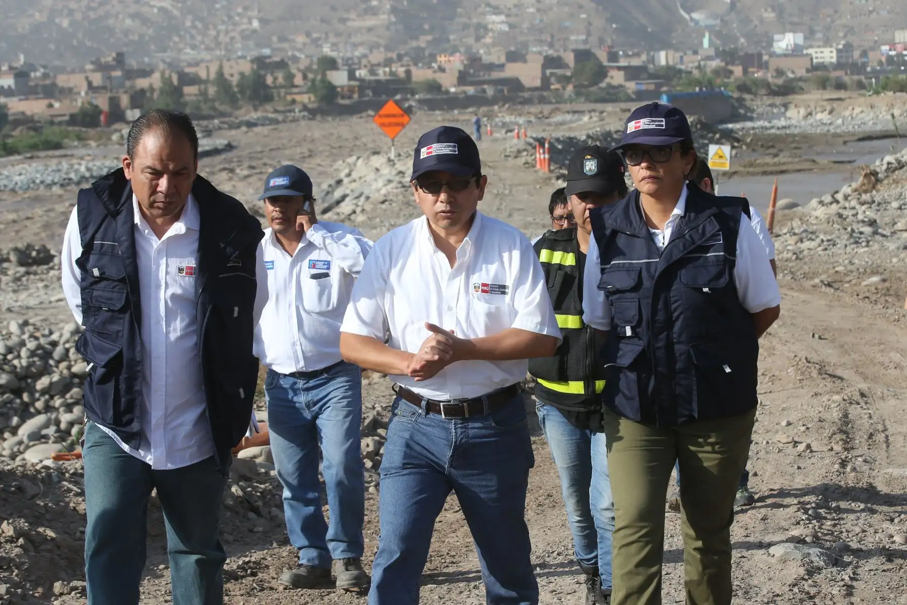 LIMA, PERÚ-MARZO 24.Ministro de Vivienda, Edmer Trujillo supervisa trabajos de encuazamiento del río Rímac en Carapongo.Foto: ANDINA/archivo.