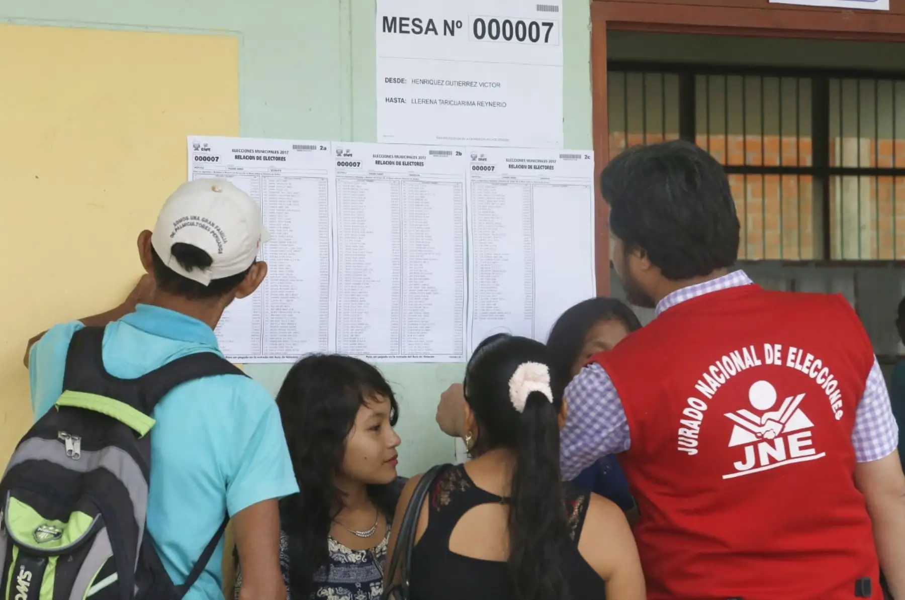 JNE aprueba padrón electoral para revocatoria 2017.