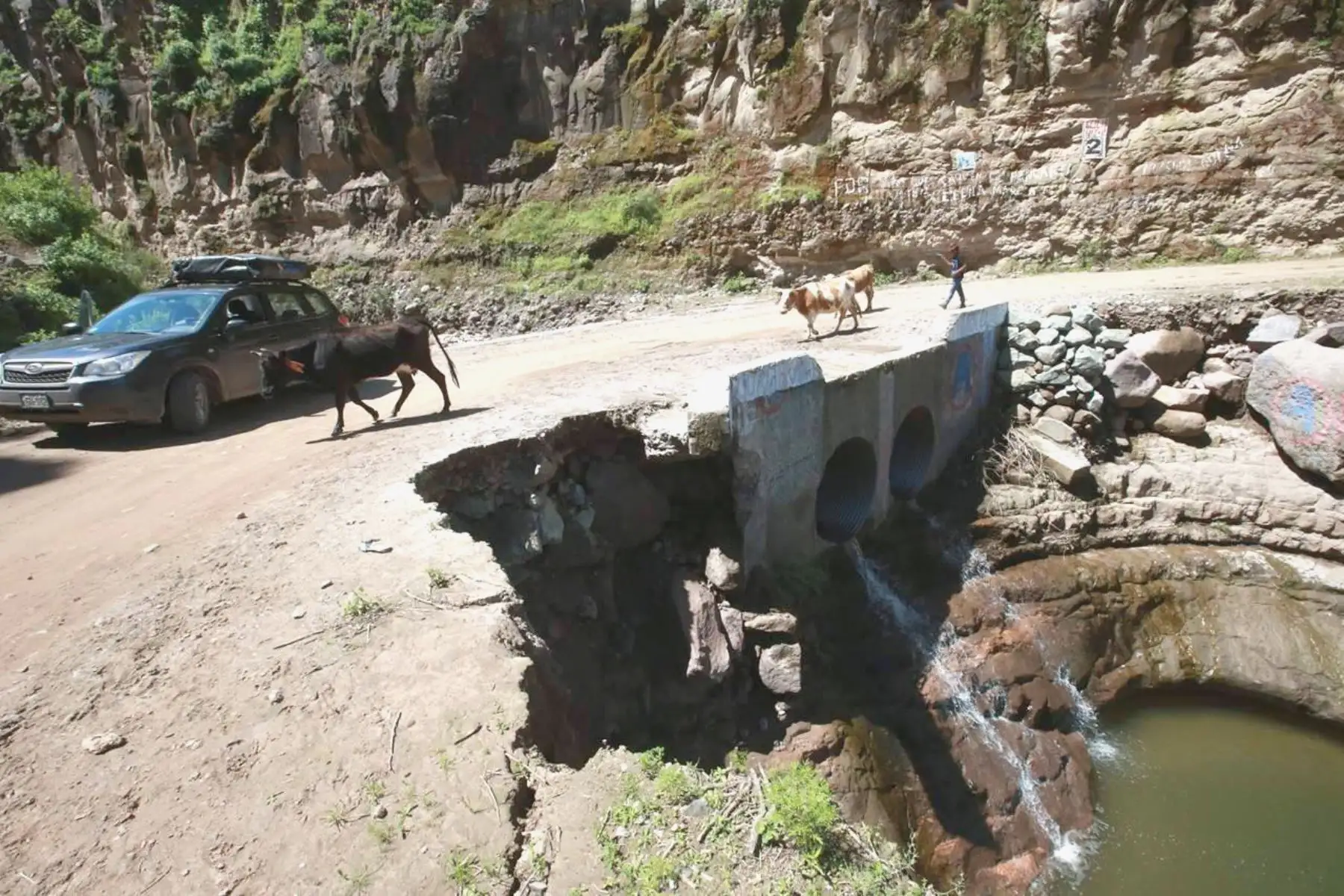 HUAYTARA-PERU-MARZO 26.Puente Infernillo a punto de colapsar por lluvias en la carretera troncal a distrito de Cordova Huancavelica
Foto: ANDINA/Jhony Laurente