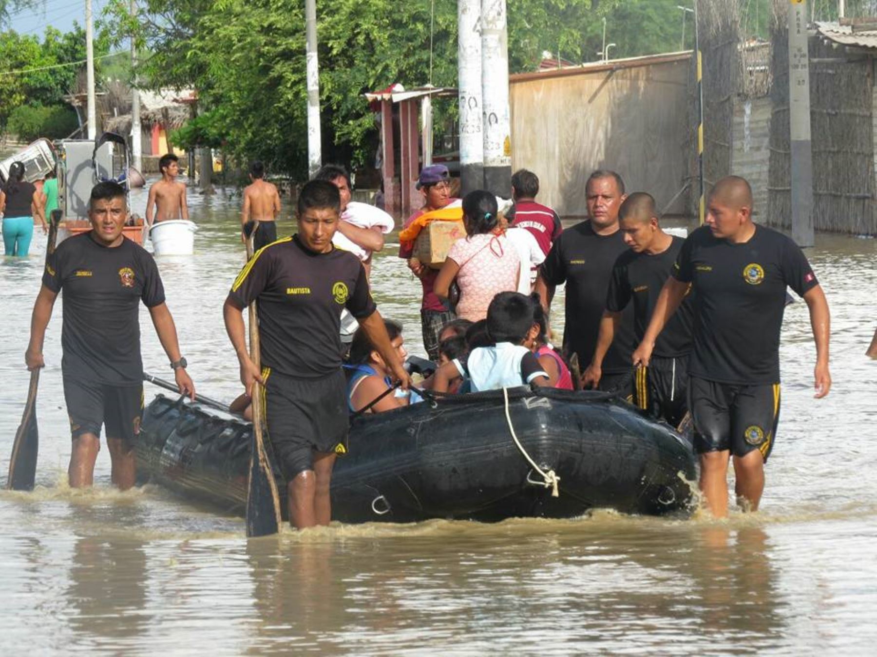 Evacuación de afectados en la región Piura.