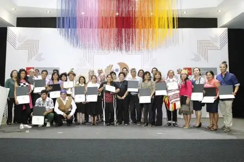Artesanos fueron reconocidos por su contribución con el desarrollo de la artesanía nacional.