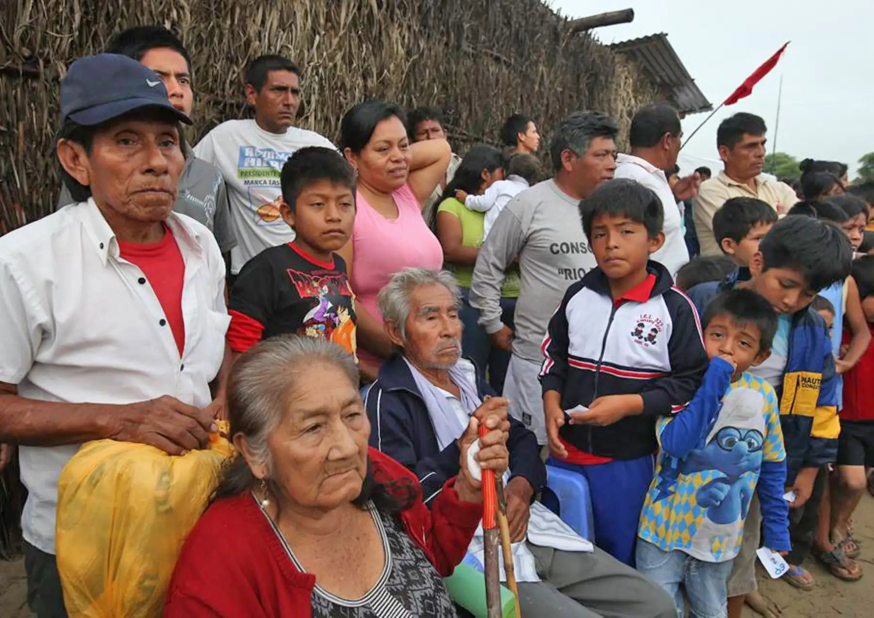PIURA,PERÚ-MARZO 31.Ministro de Defensa, Jorge Nieto participa en entrega de kit de alimentos a refugio San Pablo en Catacaos.
Foto:ANDINA/archivo.
