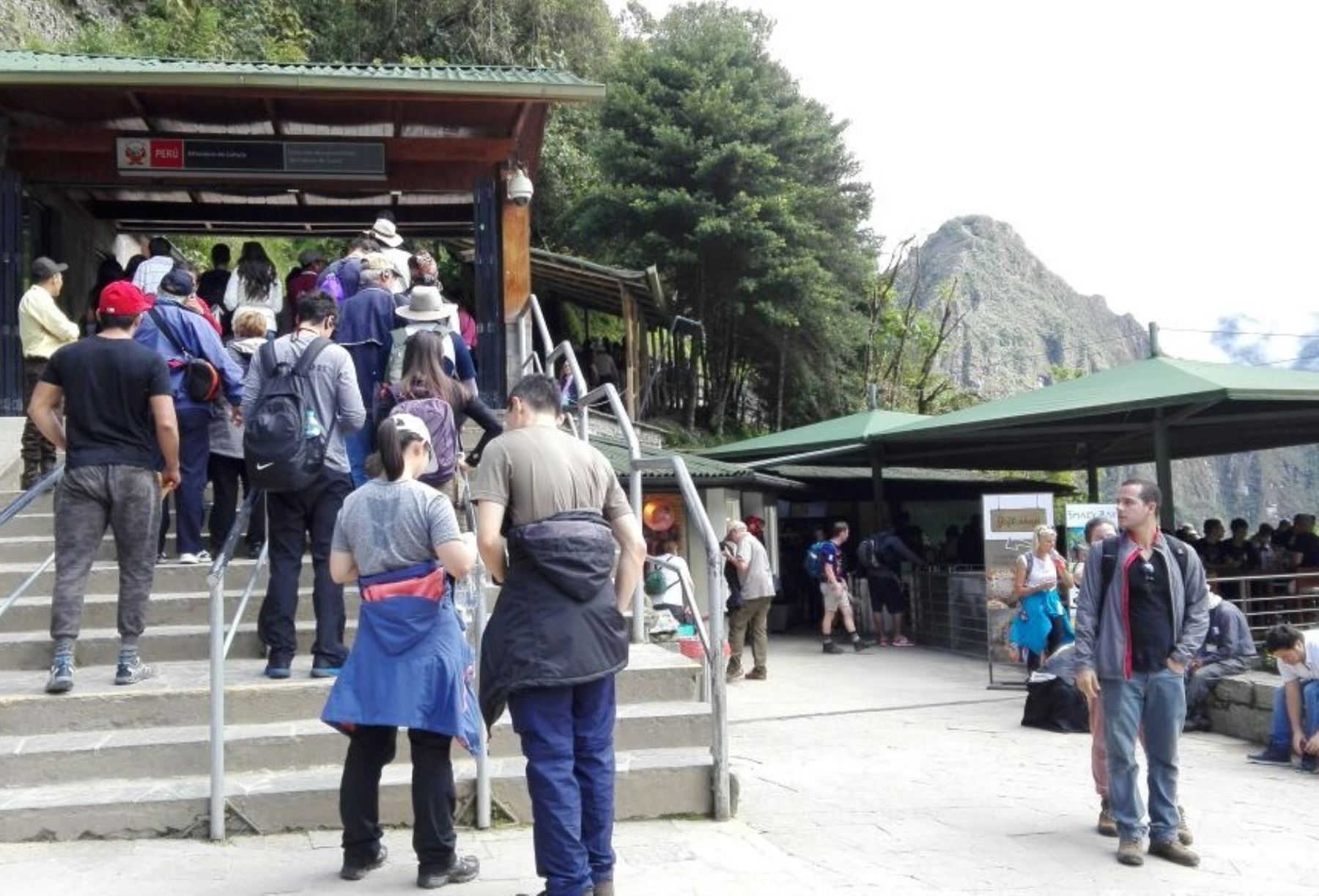 Flujo a Machu Picchu se mantiene y registra entre 2,800 a 3,000 visitantes al día. ANDINA/Percy Hurtado