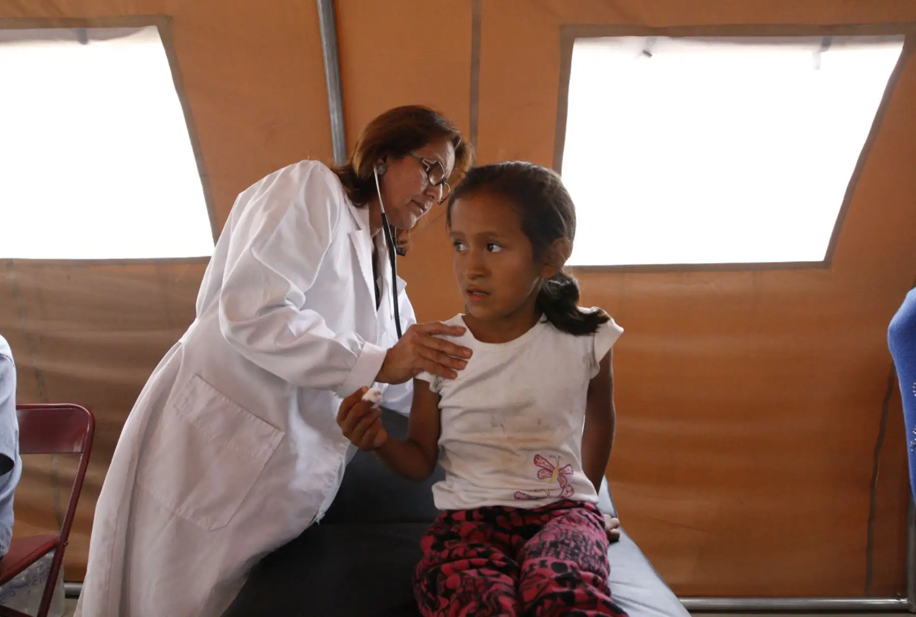 LIMA, PERÚ-ABRIL 02. Ministerio de Salud realiza campaña de salud para los damnificados por las inundaciones y huaicos en la comunidad el Cañaveral-Chosica. Foto: ANDINA/Eddy Ramos.