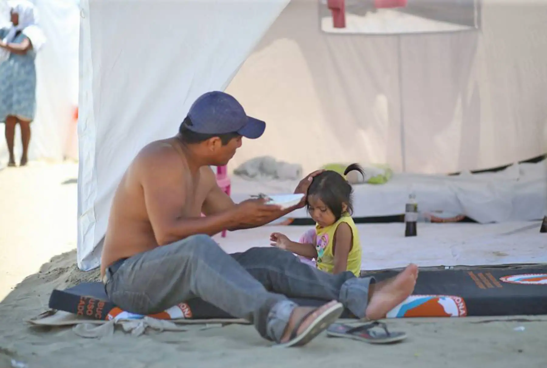PIURA,PERÚ-ABRIL 02.Ayuda humanitariaa danmificados en la zona de San Pablo en Catacaos.Foto:ANDINA/archivo.
