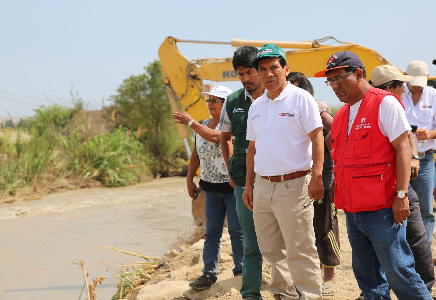 Minagri redobla acciones para rehabilitar la actividad agrícola en Huarmey, Áncash, informó ministro José Hernández.