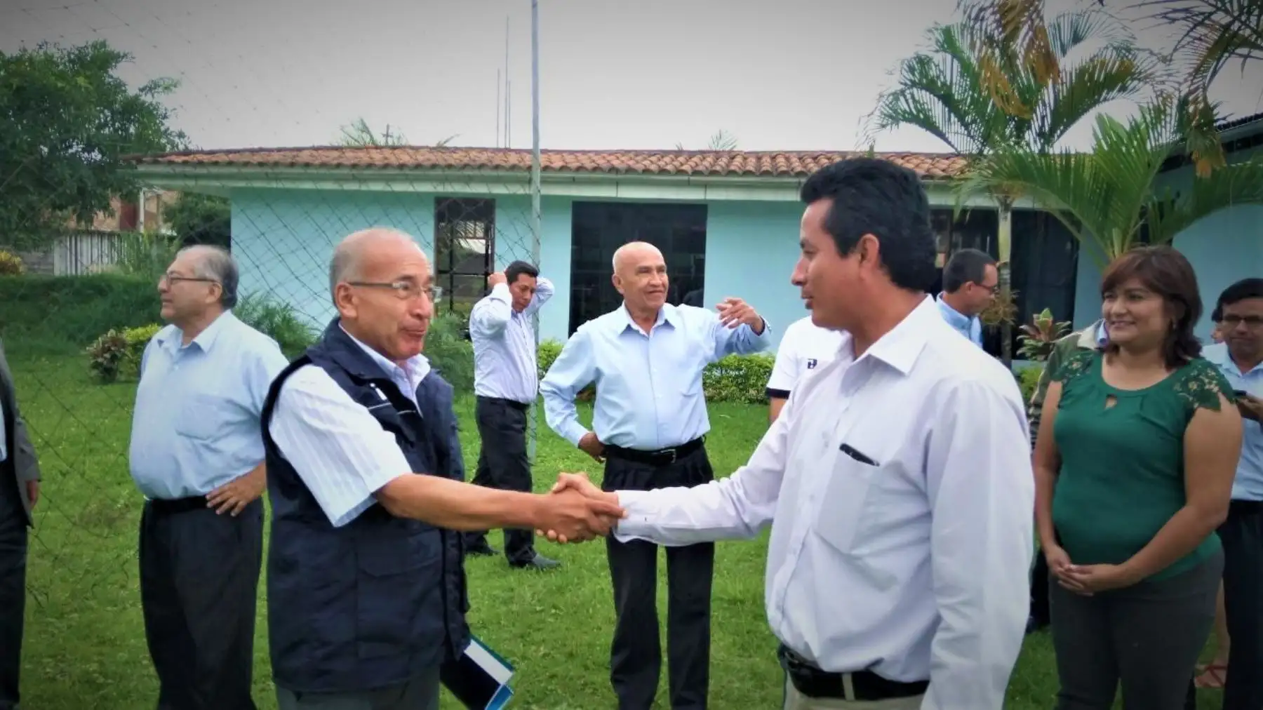 “Tendremos un trabajo estrecho con las autoridades locales, pues consideramos que es necesario que se involucren también en el proceso de reflotamiento de la empresa”, aseguró el director ejecutivo del Organismo Técnico de la Administración de los Servicios de Saneamiento (OTASS), Fernando Laca.
