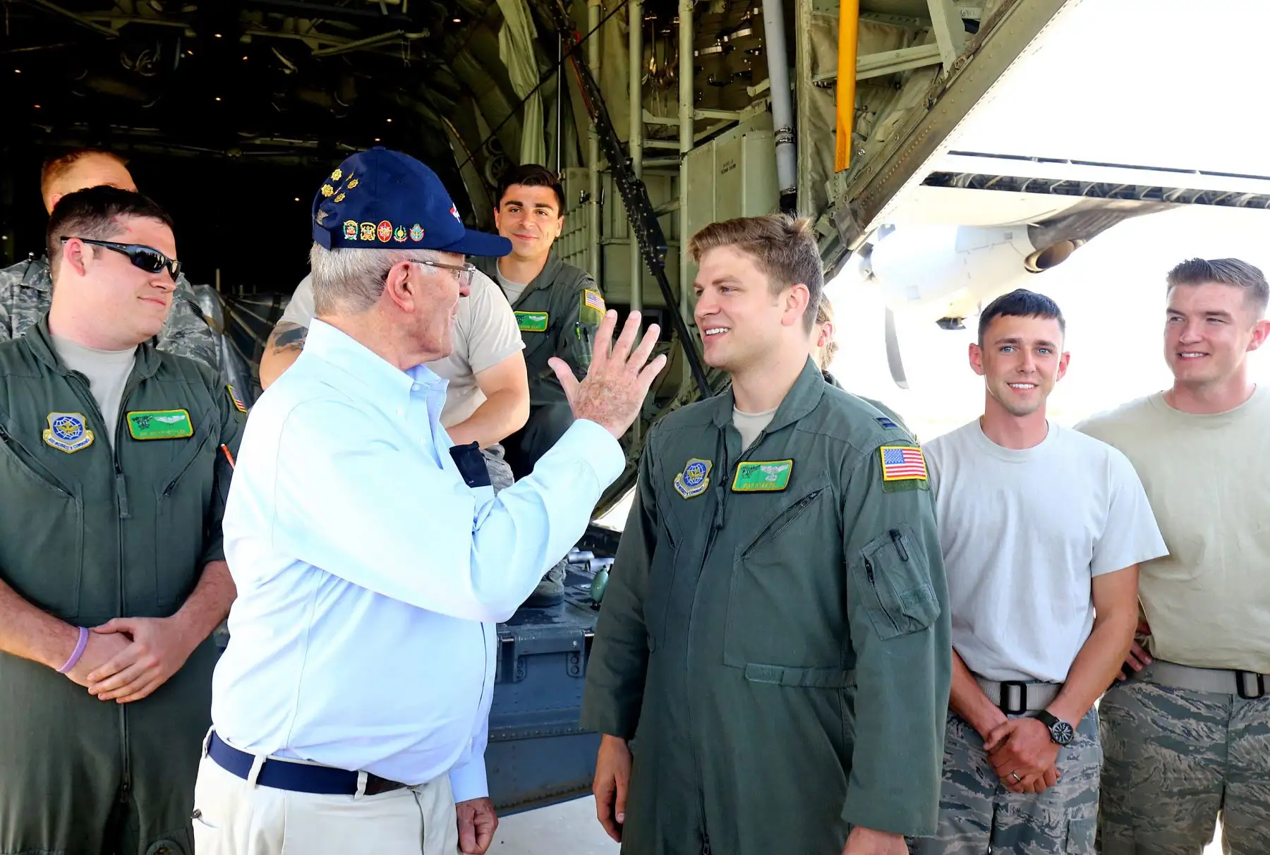Presidente Kuczynski recibió ayuda humanitaria de EEUU en aeropuerto de Chiclayo. Foto: ANDINA/ Prensa Presidencia