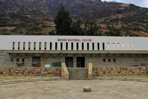 Museo de Chavín reabre mañana con renovada museografía y más salas.
