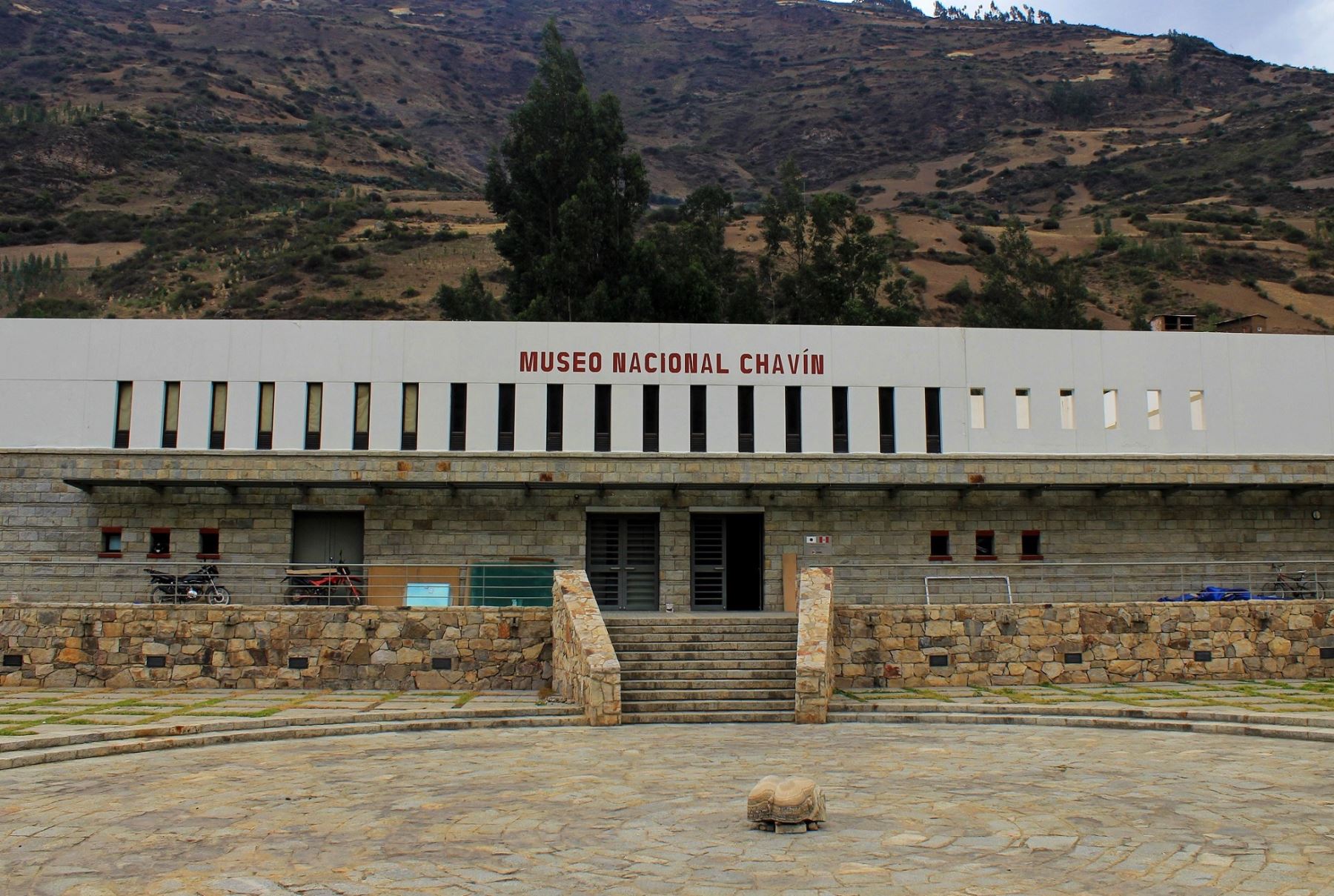 Museo de Chavín reabre mañana con renovada museografía y más salas.