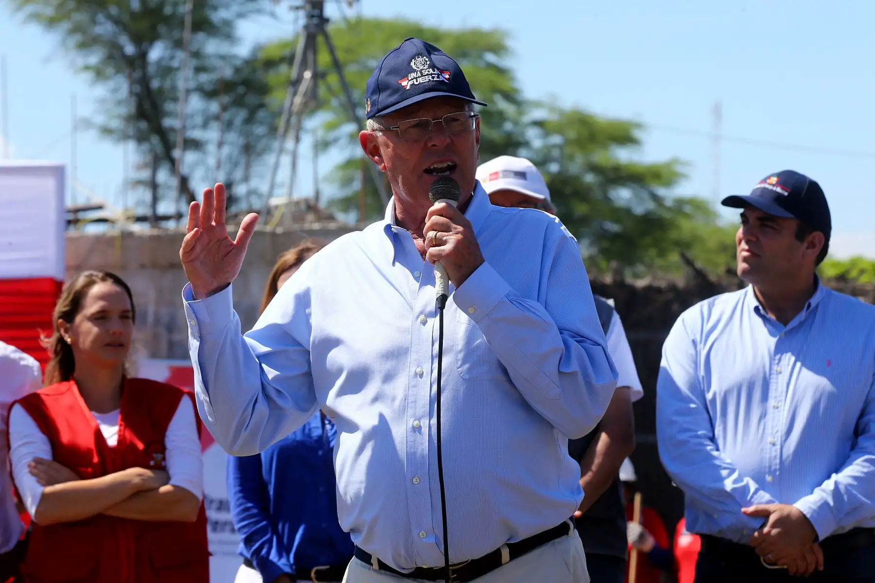 Jefe de Estado  Pedro Pablo Kuczynski, inspeccionó aplicación del programa "El cole contigo", que brinda ayuda emocional a niños de las zonas afectadas por desastres naturales en la región PiuraFoto: ANDINA/Prensa Presidencia