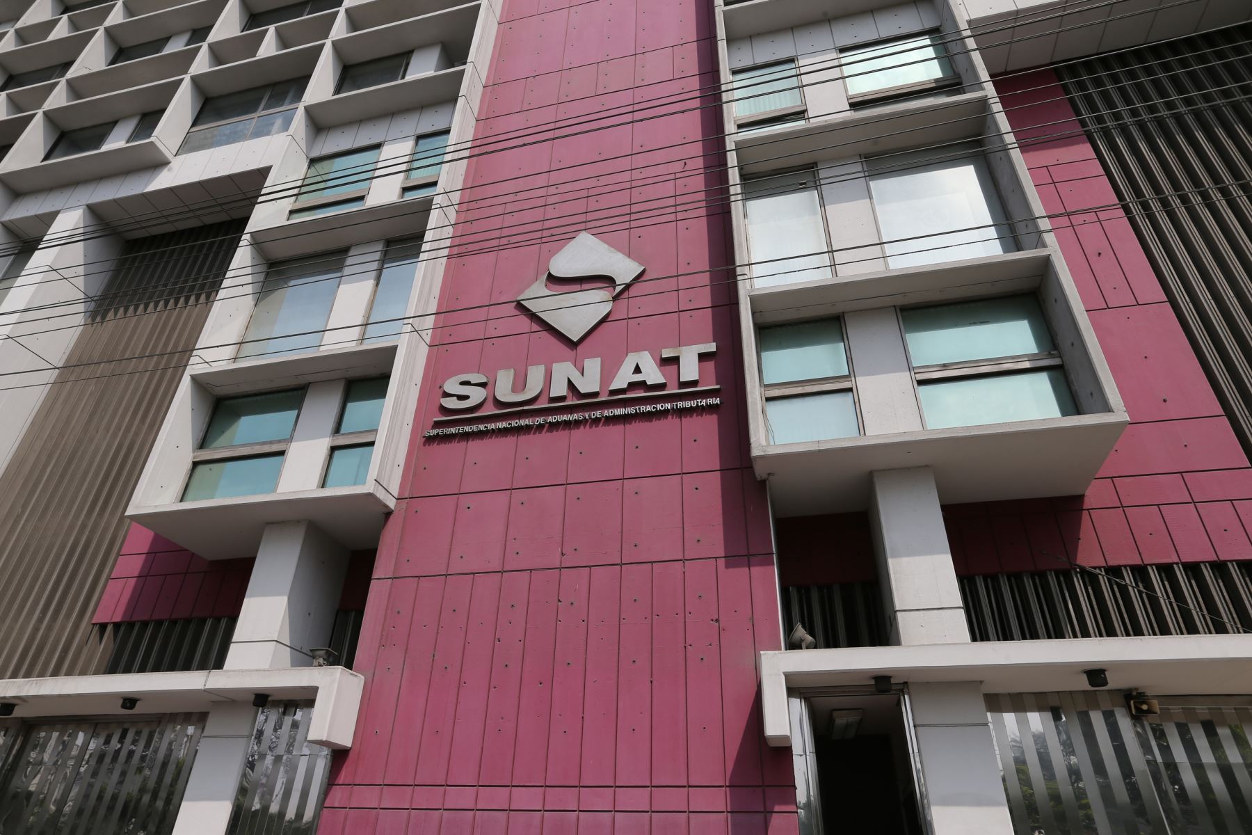 El programa de certificación de la Sunat otorga a los operadores facilidades para el control de carga, simplificación de trámites y atención personalizada en Aduanas.