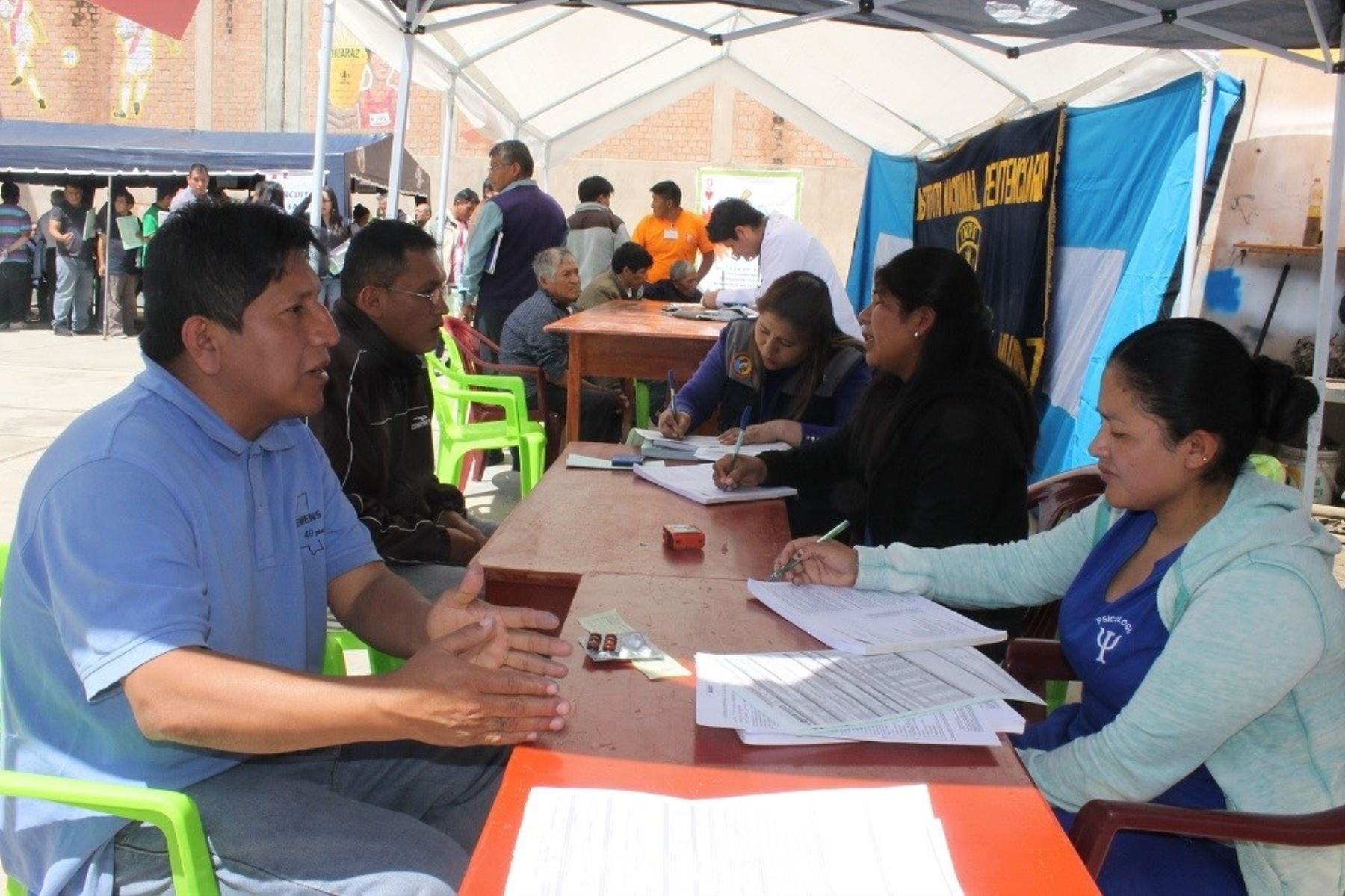 Internos del penal “Víctor Pérez Liendo” de la ciudad de Huaraz  recibieron atención médica gratuita como parte de la campaña de salud que organizó la Red de Salud Huaylas Sur y el Instituto Nacional Penitenciario (Inpe).