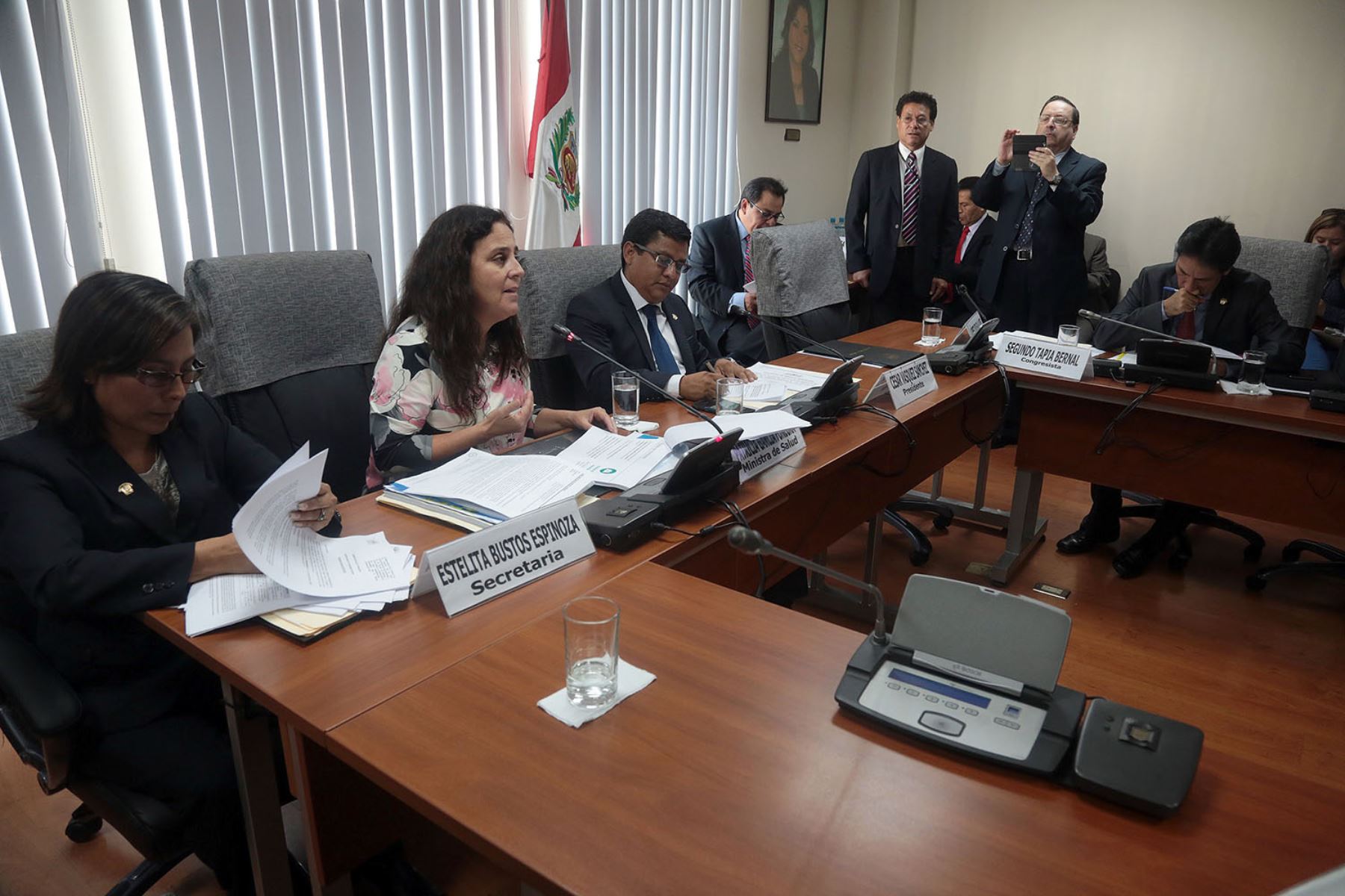 Ministra de Salud, Patricia García, se presentó en la víspera ante la Comisión de Salud del Congreso de la República.