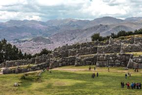 View of the Inca fortress of Sacsayhuaman, with the city of Cusco visible in the background. Photo: ANDINA/Jhony Laurente