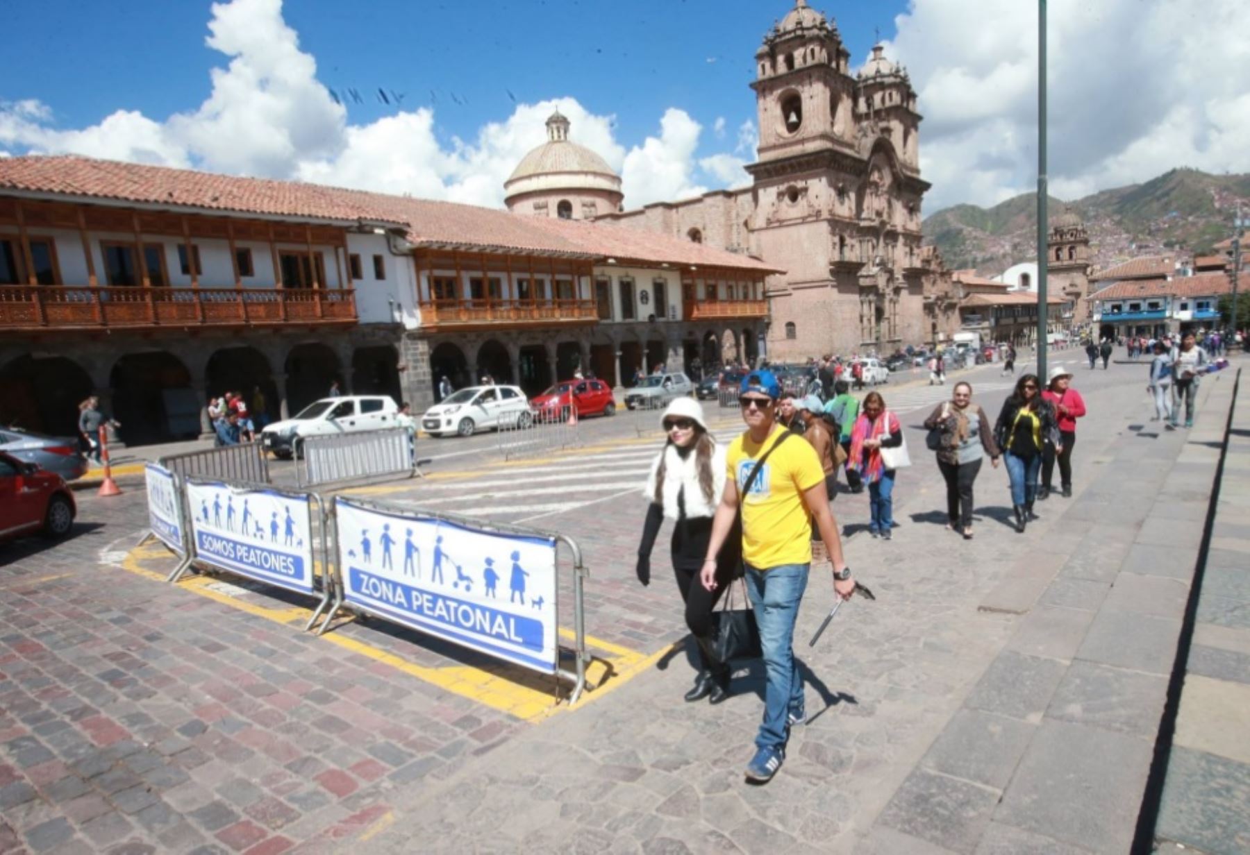 El alcalde provincial del Cusco, Carlos Moscoso, informó que se ampliarán a 10 el número de calles restringidas para el tránsito de vehículos en las zonas aledañas a la Plaza de Armas.
