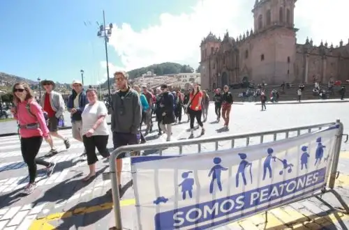 El alcalde provincial del Cusco, Carlos Moscoso, informó que se ampliarán a 10 el número de calles restringidas para el tránsito de vehículos en las zonas aledañas a la Plaza de Armas.