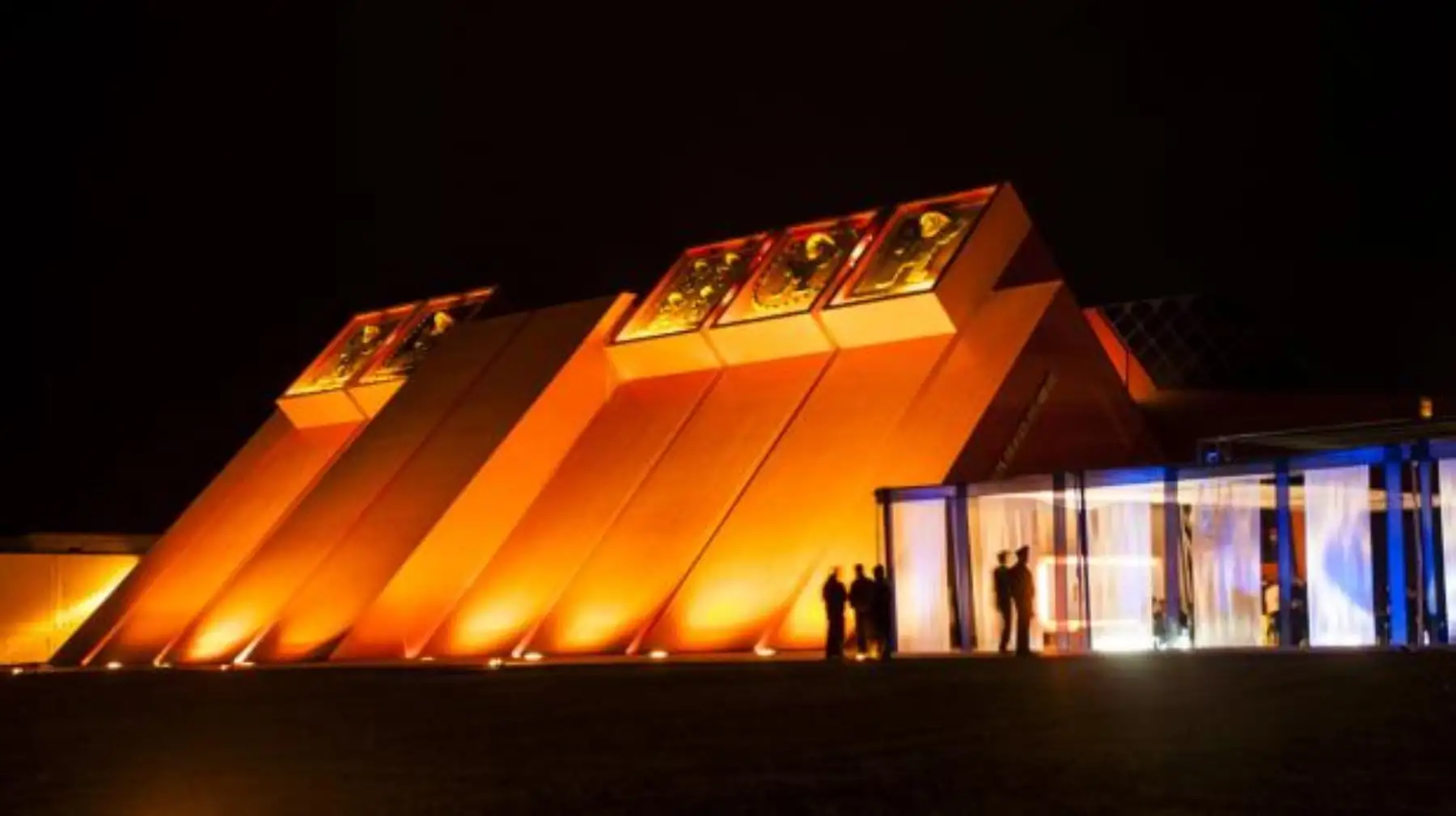 Los visitantes que no puedan venir por la mañana, podrán disfrutar de una visita en horas de la noche.