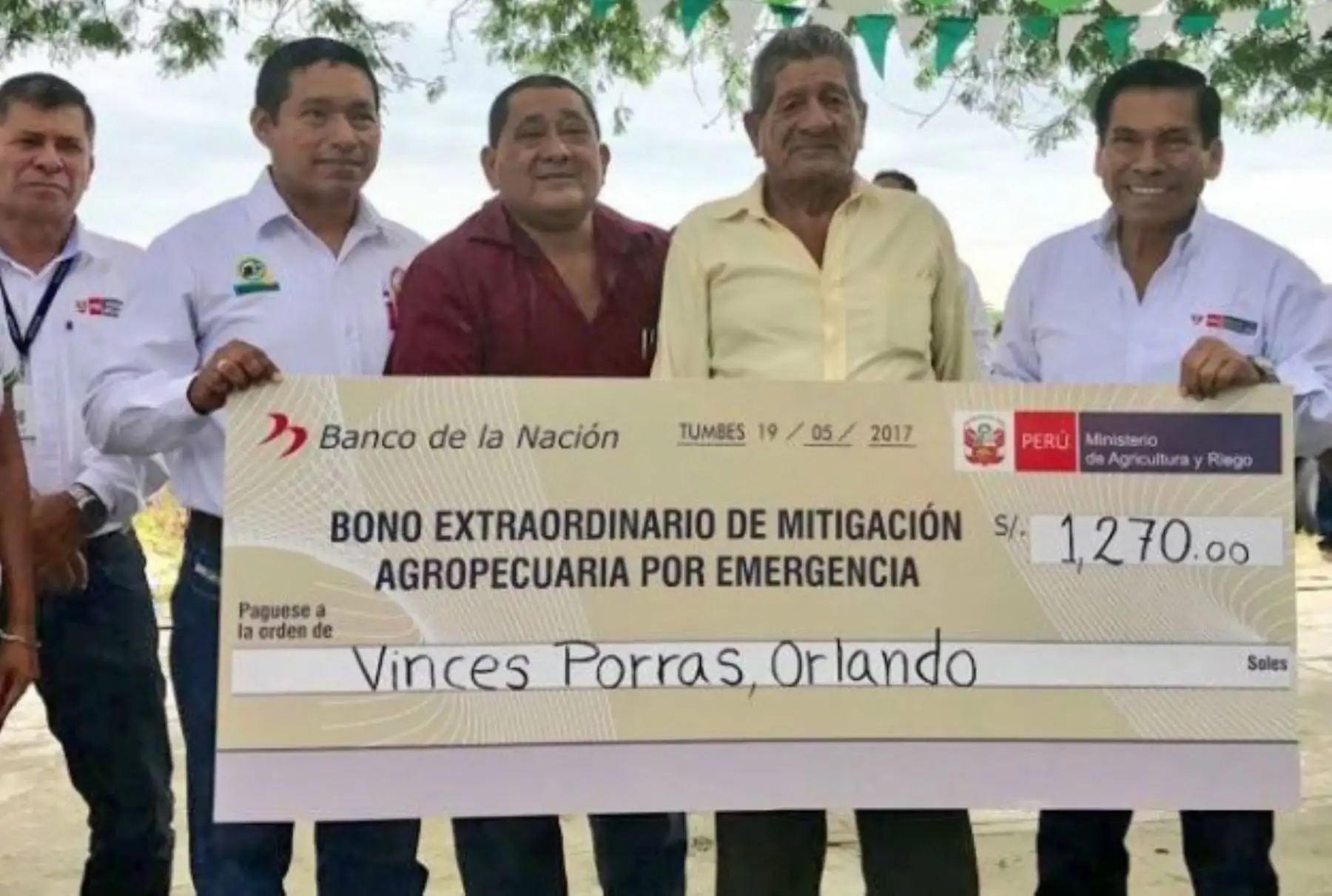 Más de 13,000 pequeños productores agropecuarios afectados por El Niño costero accedieron al Bono Extraordinario de Mitigación Agropecuaria por Emergencia, lo que les permite rehabilitar y recuperar su capacidad productiva tras los embates de este evento climático severo, informó el Ministerio de Agricultura y Riego (Minagri). ANDINA/Difusión